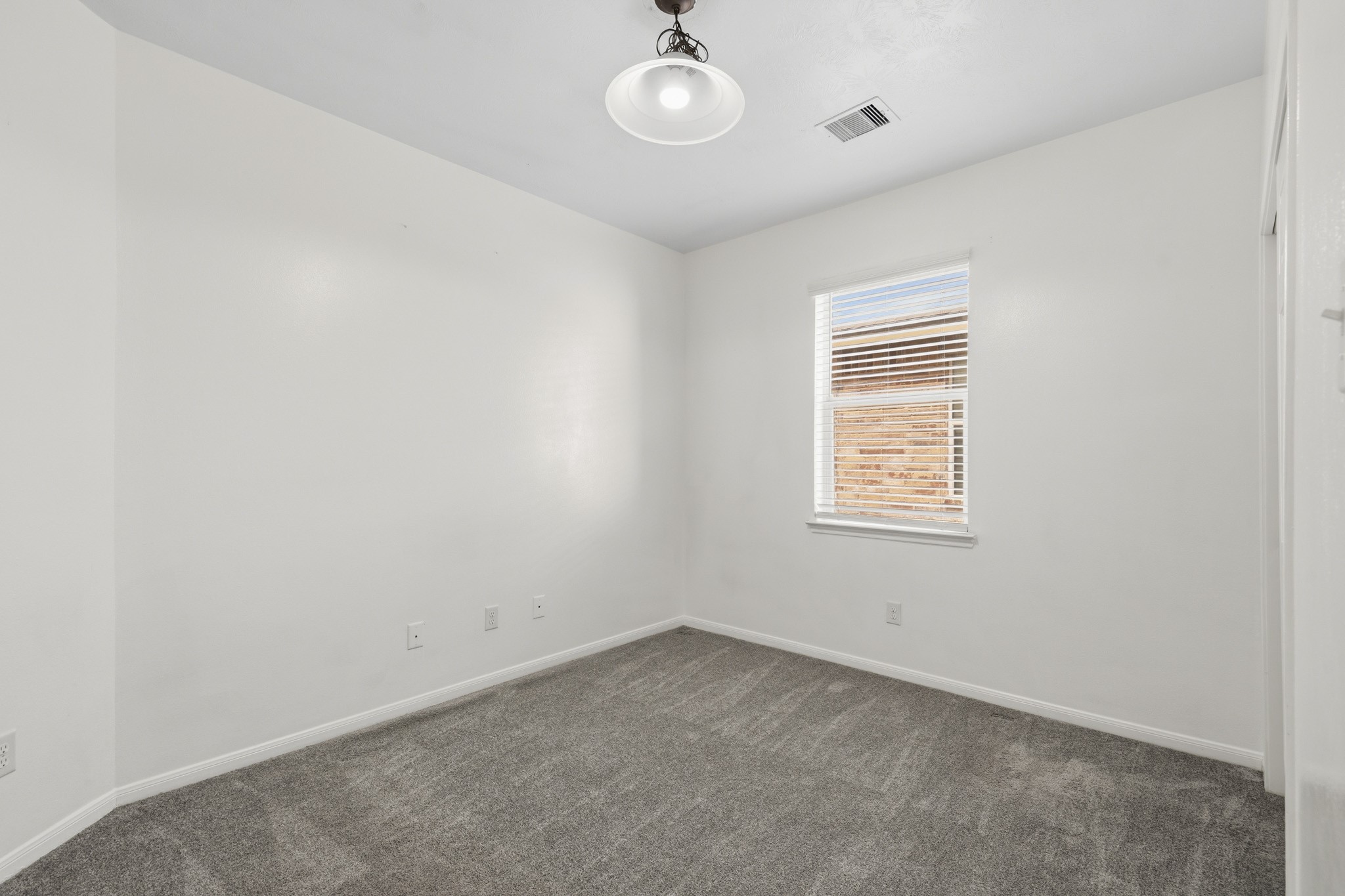21635 Alta Peak Way Property Photo 7