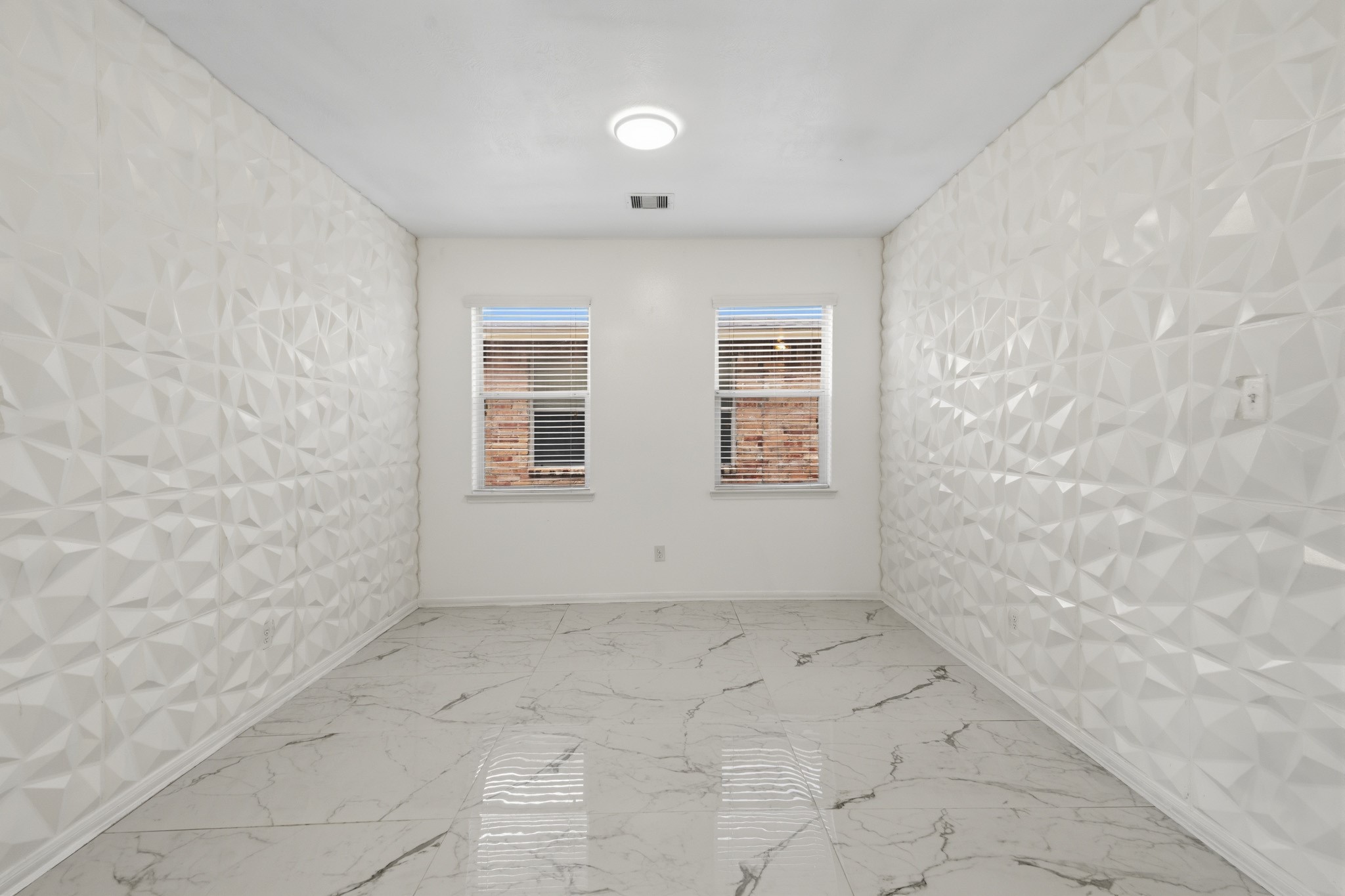 21635 Alta Peak Way Property Photo 8