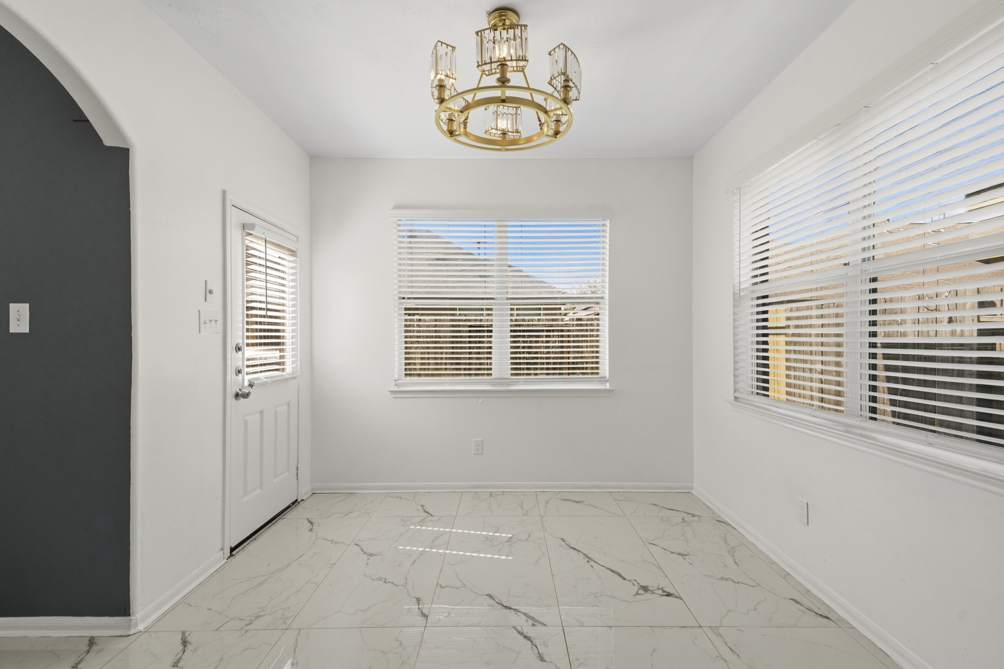 21635 Alta Peak Way Property Photo 17