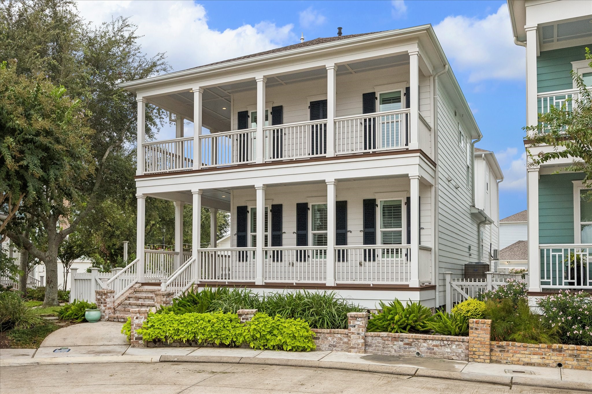 7 Curiosity Lane Property Photo 1