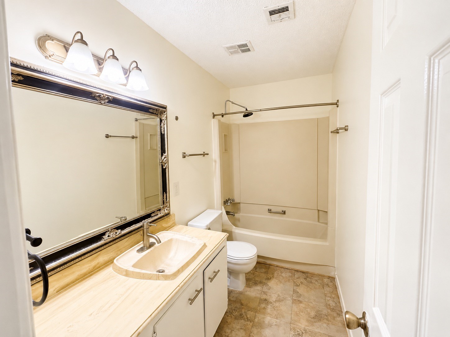 3827 Addicks Clodine Road Property Photo 3