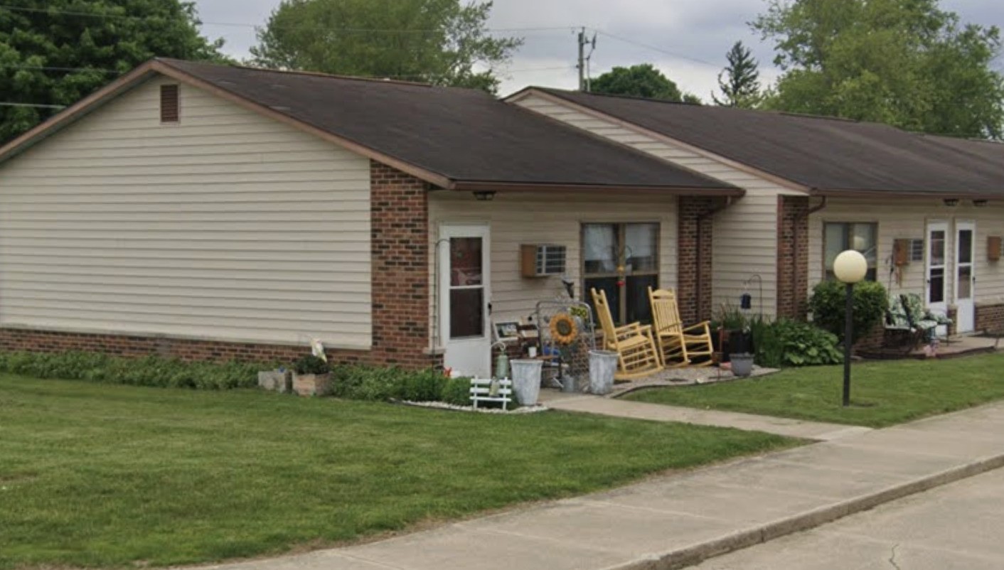 100 First Street Property Photo 5