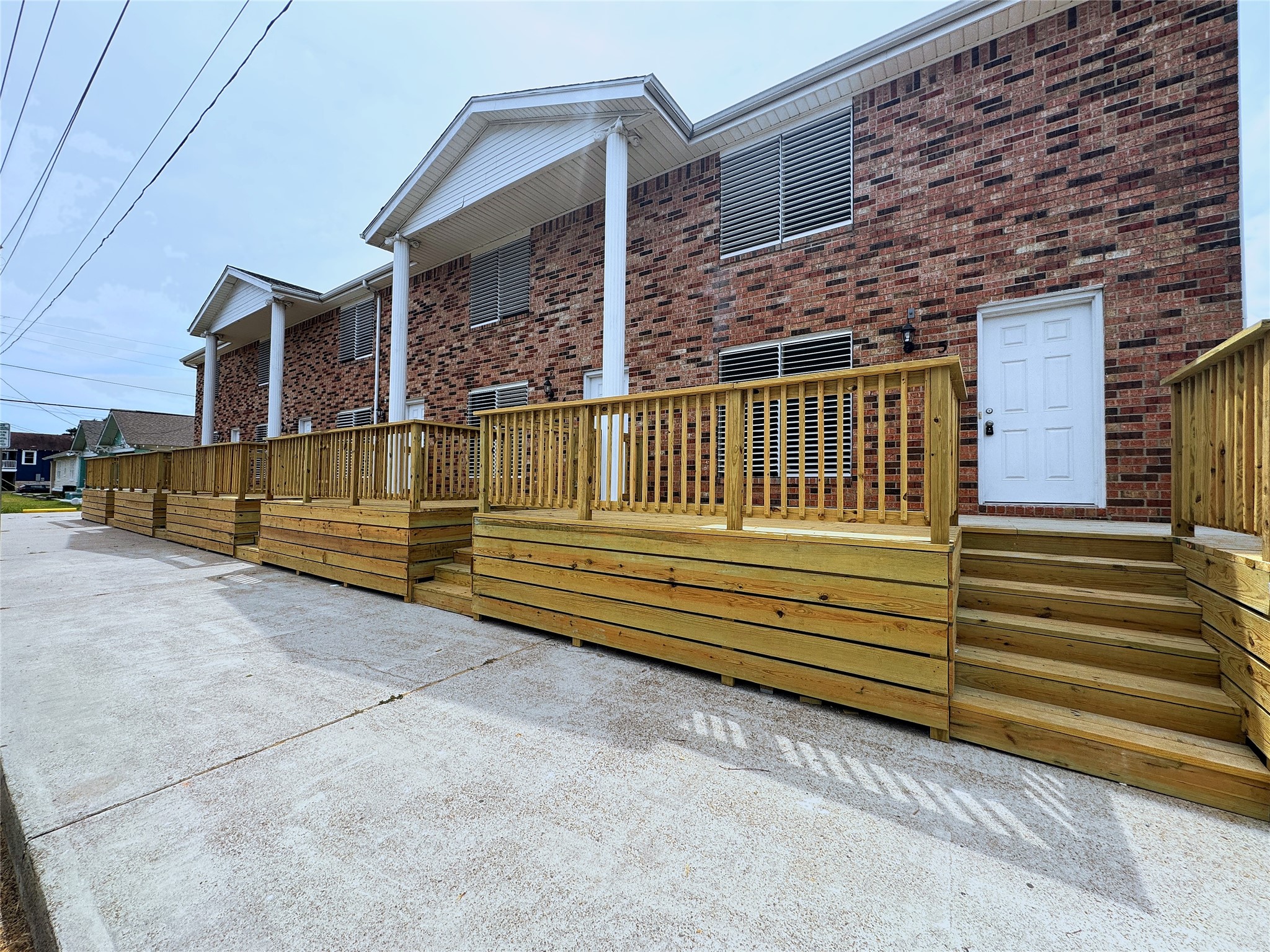 711 7th Street 2 Property Photo 1