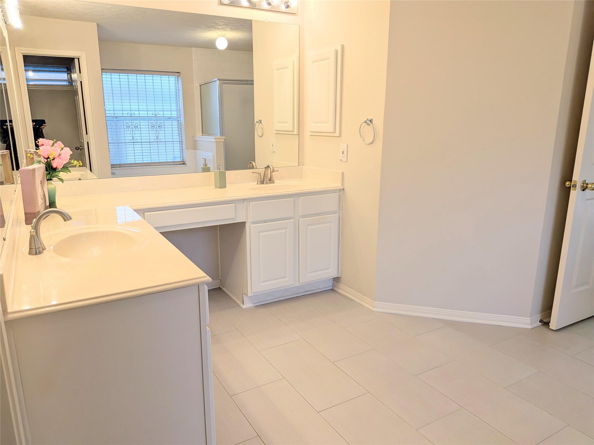 14411 Berrington Drive Property Photo 14