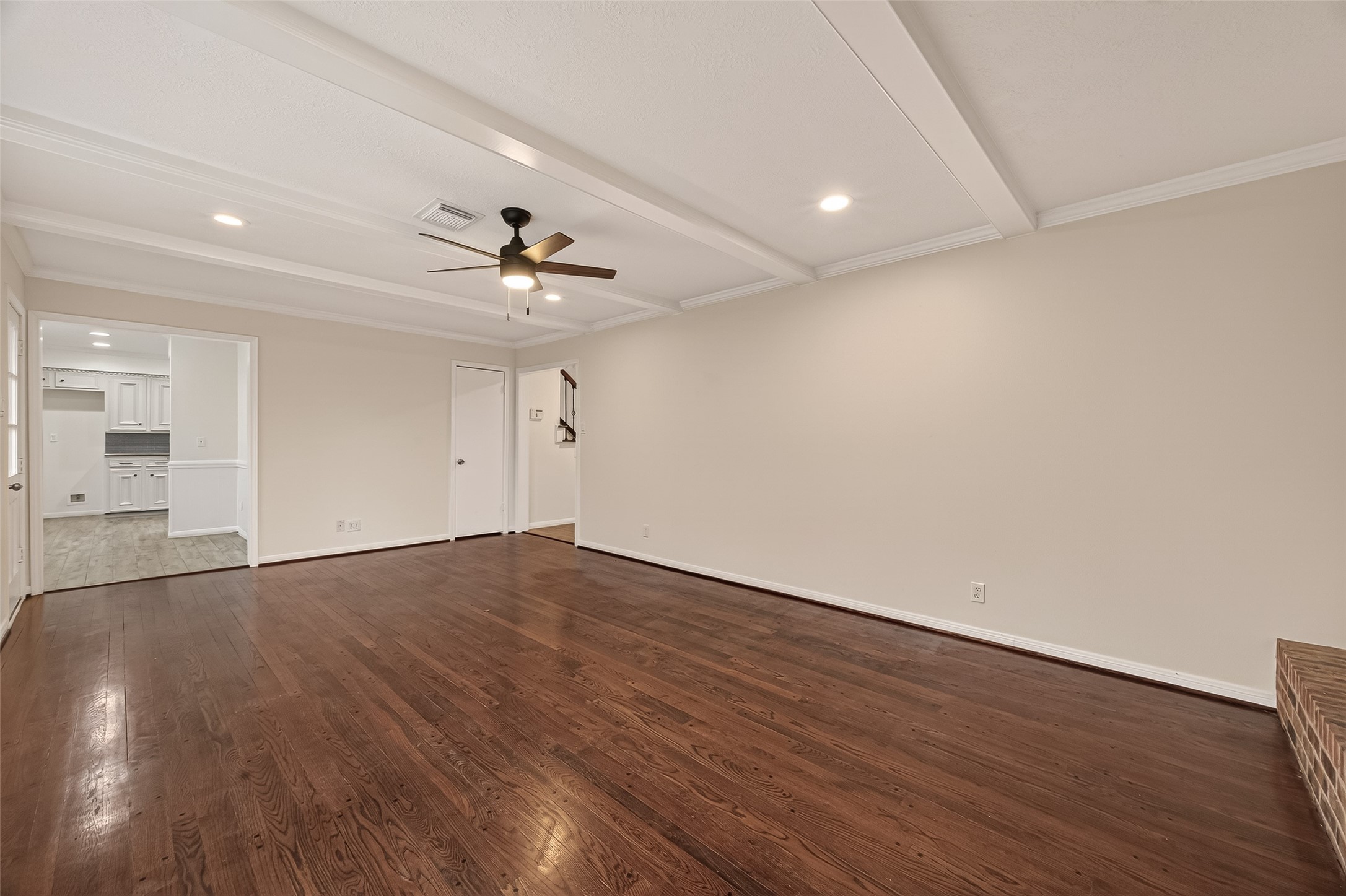 422 Willow Vista Drive Property Photo 13