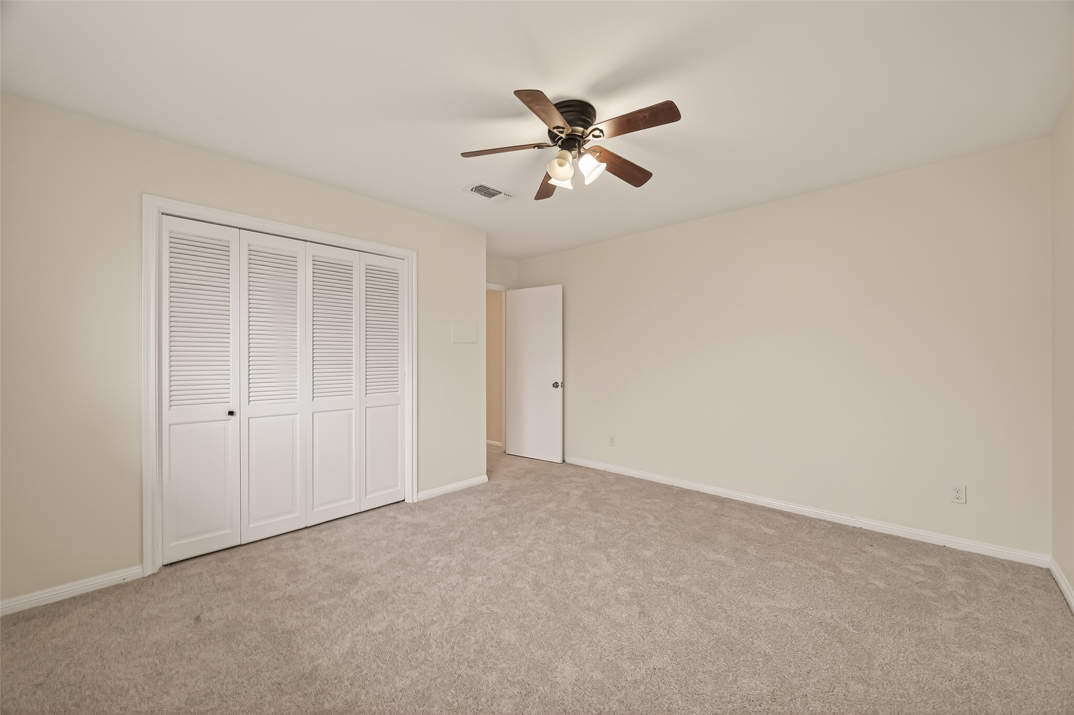 422 Willow Vista Drive Property Photo 33