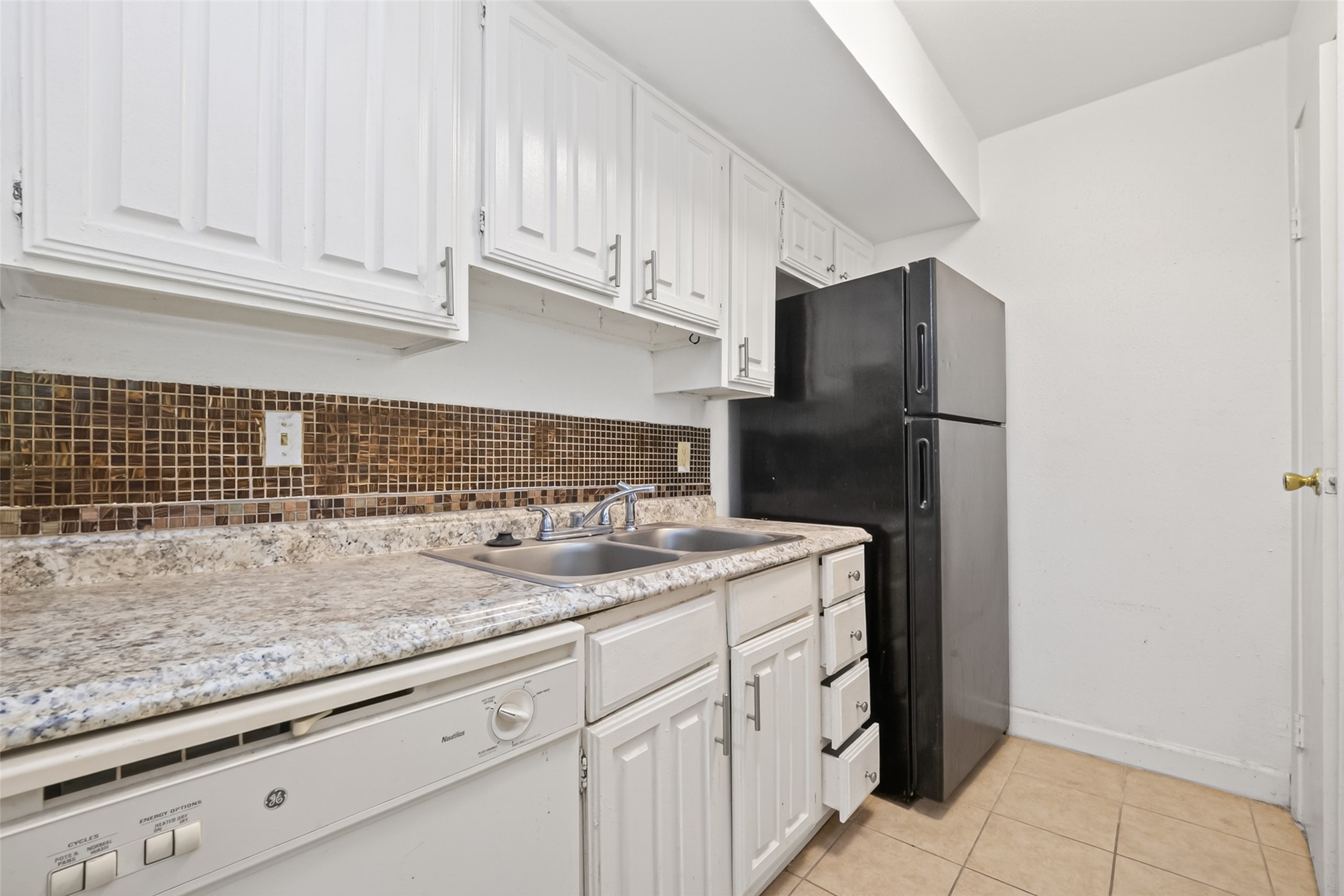 6001 Reims Road 802 Property Photo 7