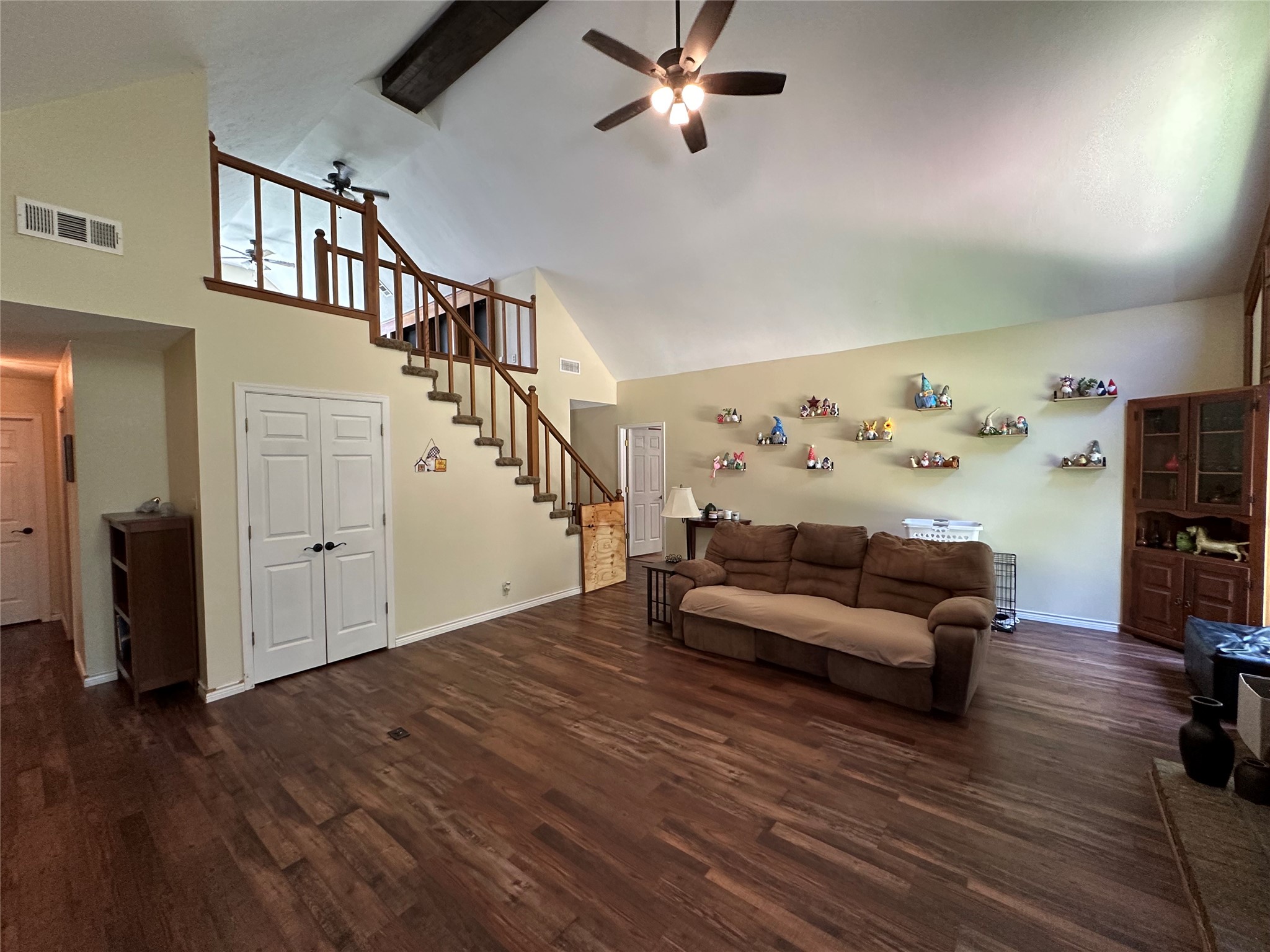 180 Laurie Lane Property Photo 3