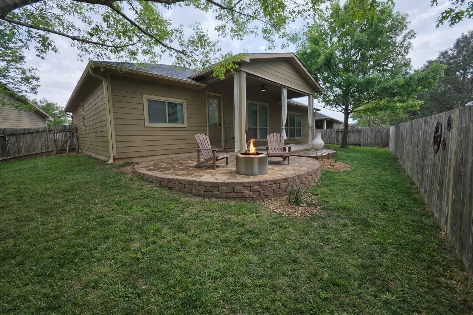 300 Pine Mist Lane Property Photo 3