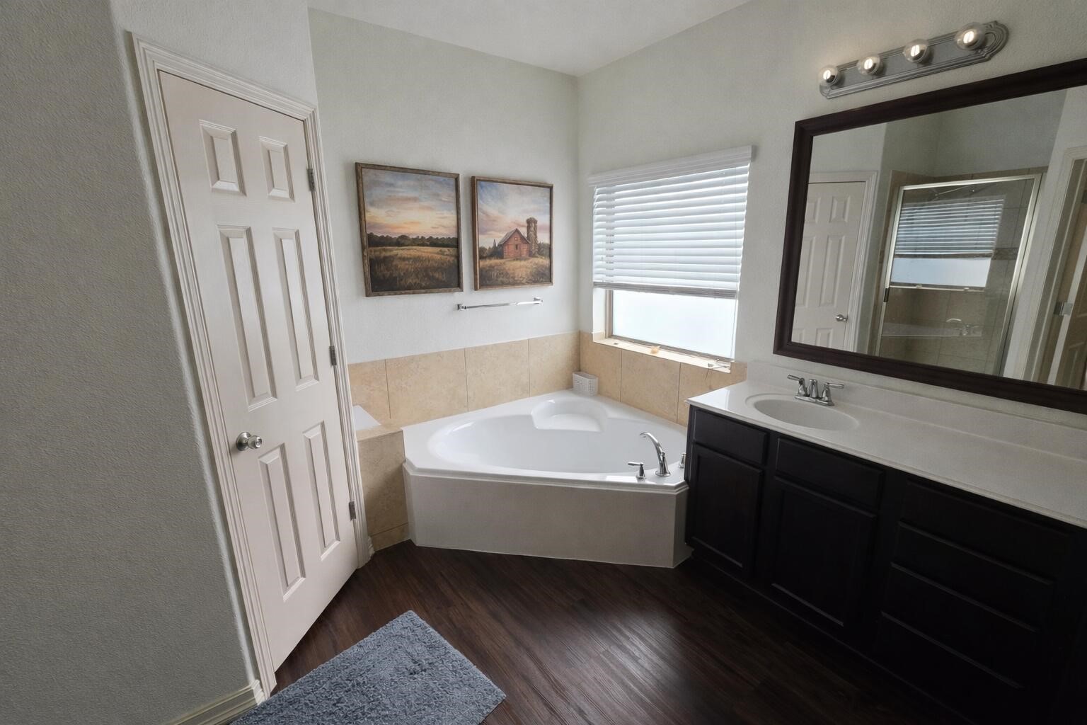300 Pine Mist Lane Property Photo 8