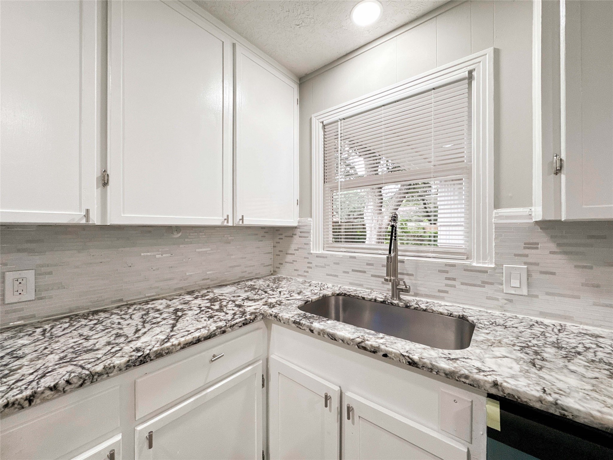1218 Kirsten Street Property Photo 27