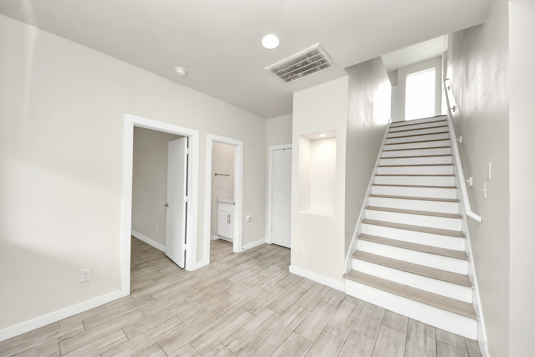 4228 Bellfort Street Property Photo 18