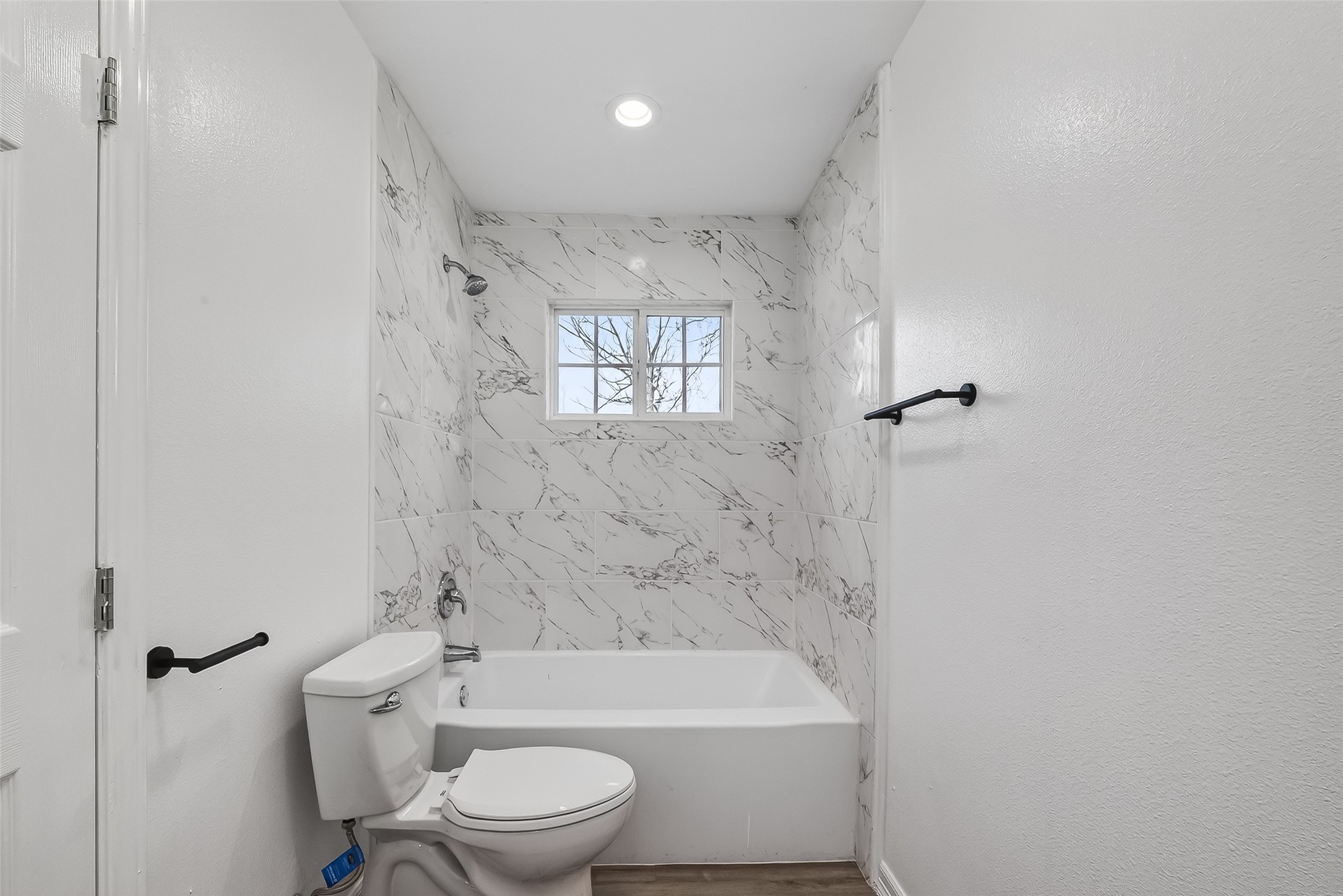 7725 Hoffman Street A B Property Photo 19