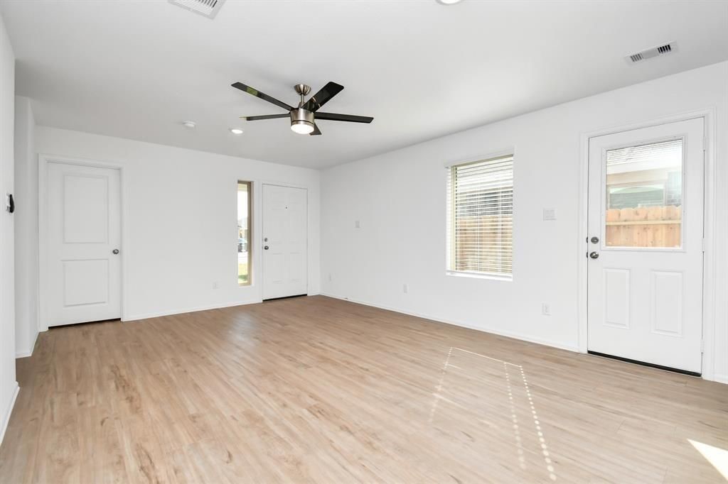 4151 Brazos Brook Trail Property Photo 4