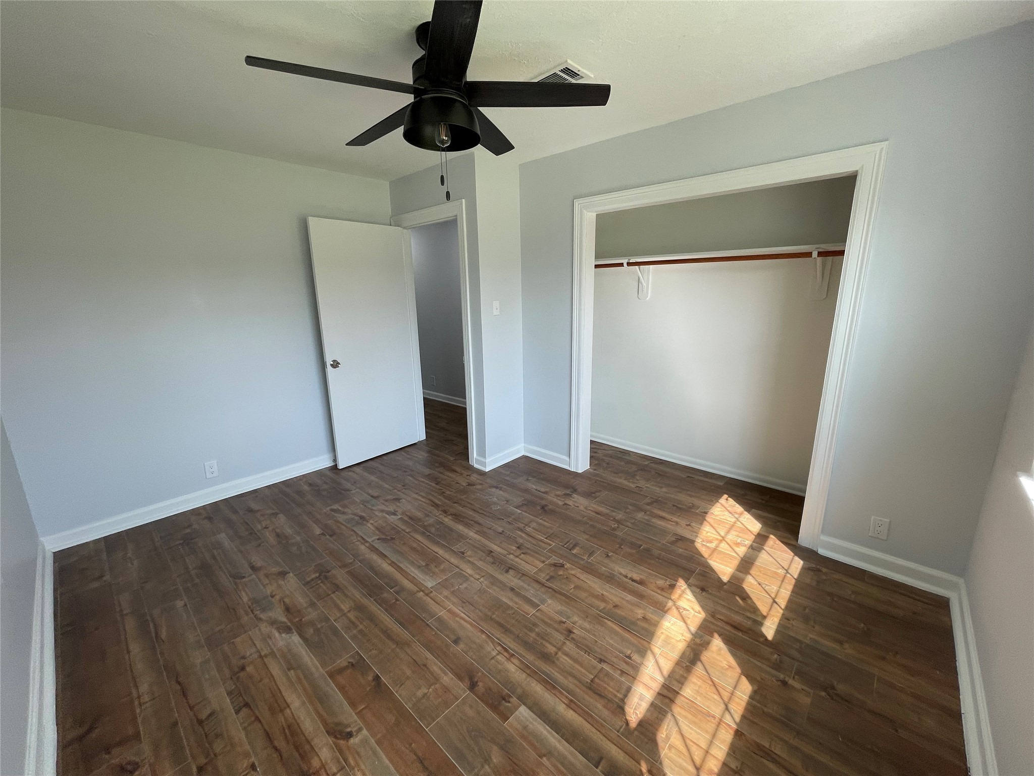 301 Elaine St Property Photo 15