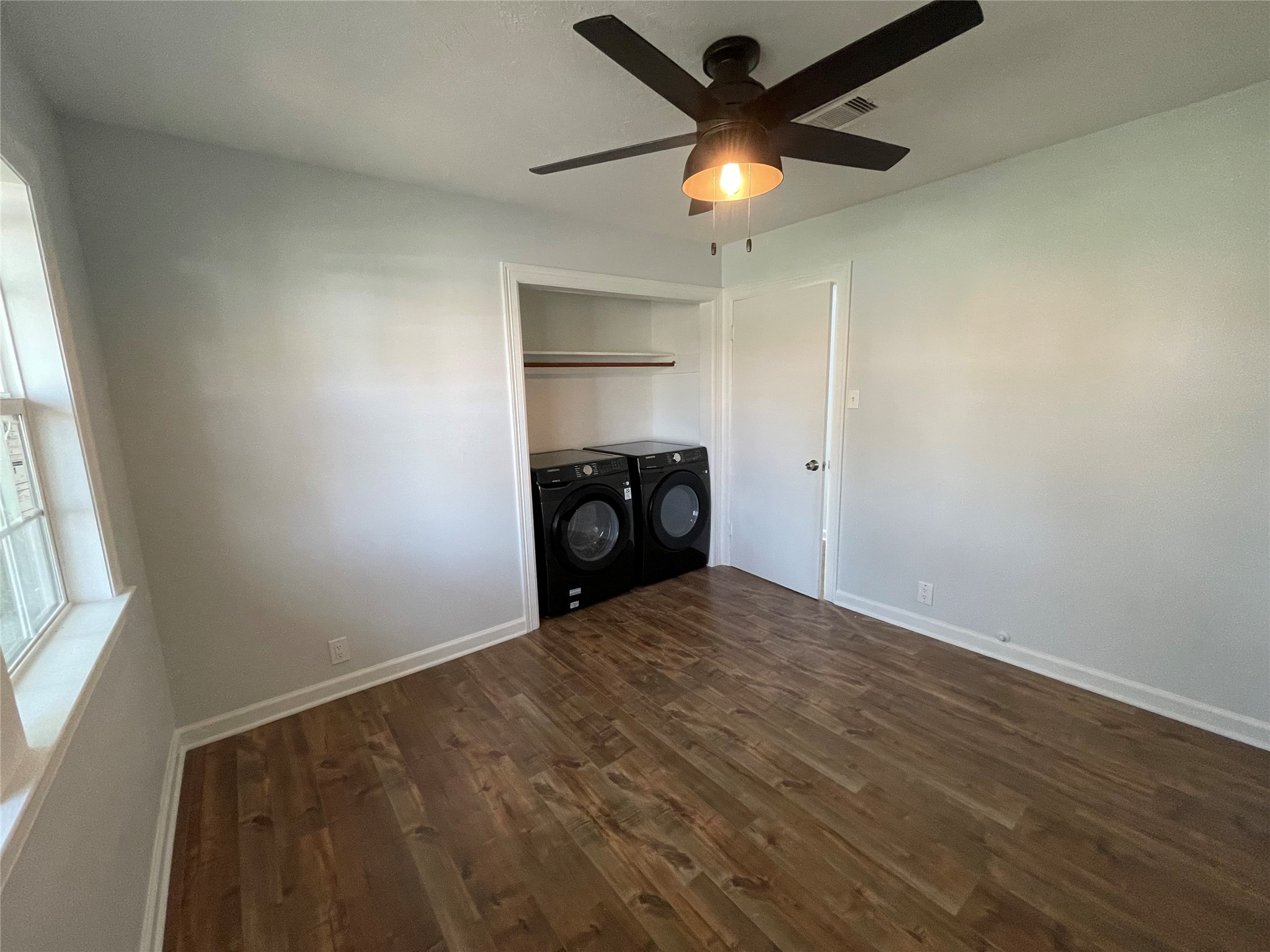 301 Elaine St Property Photo 20