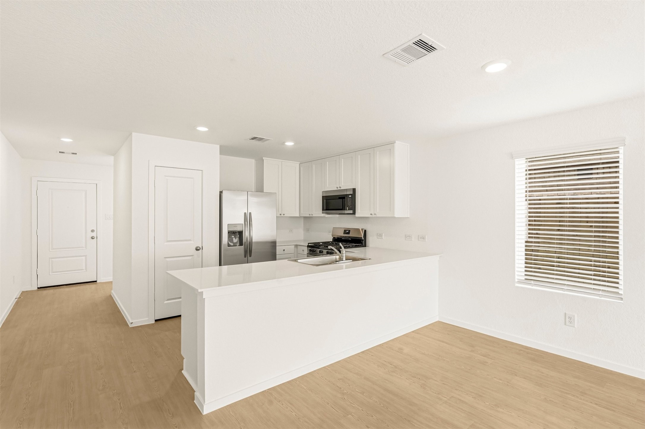 6034 Ash Willow Court Property Photo 6