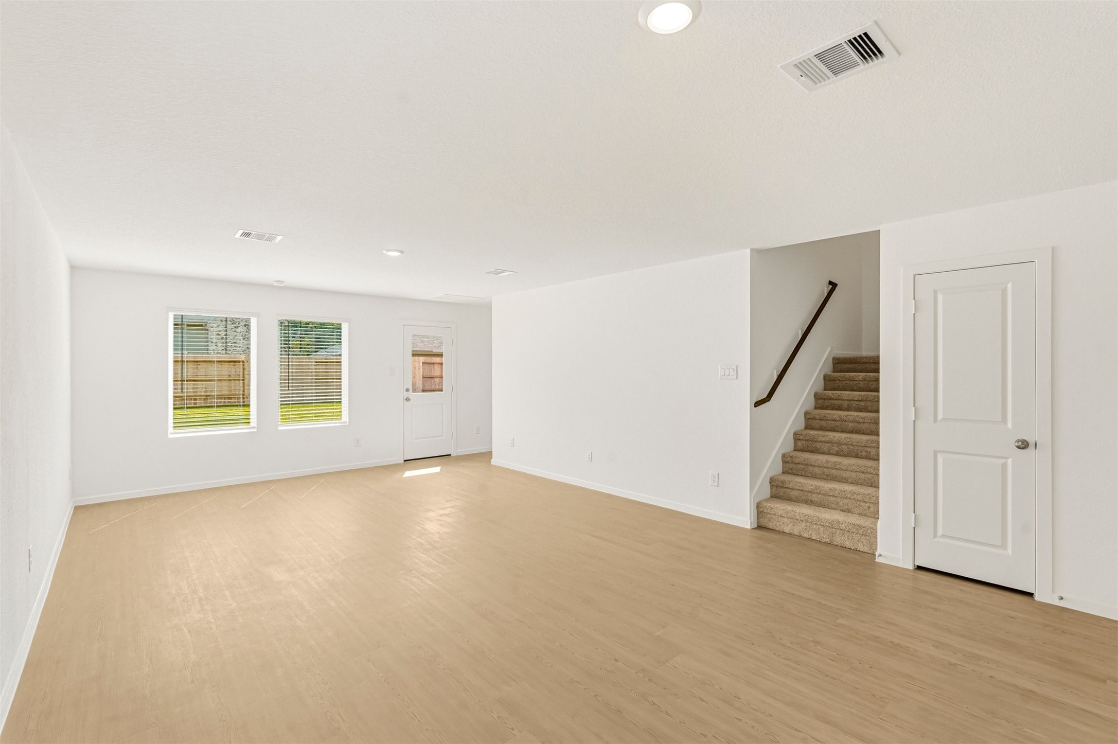 6034 Ash Willow Court Property Photo 9