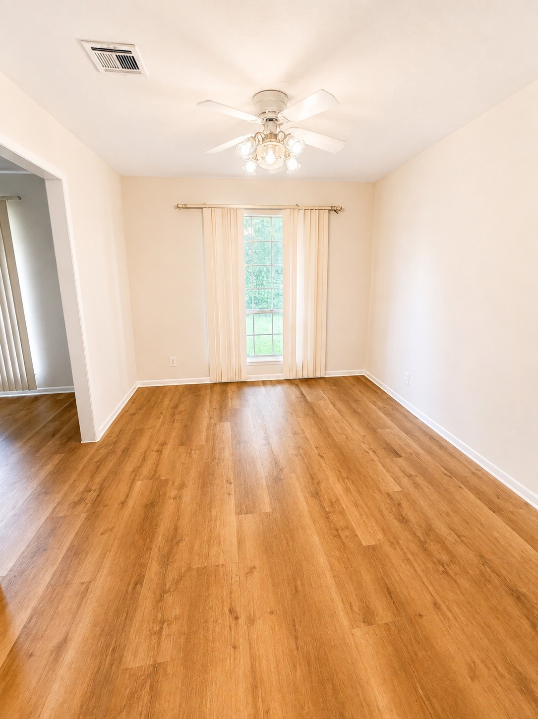 10223 Knoboak Drive Property Photo 14