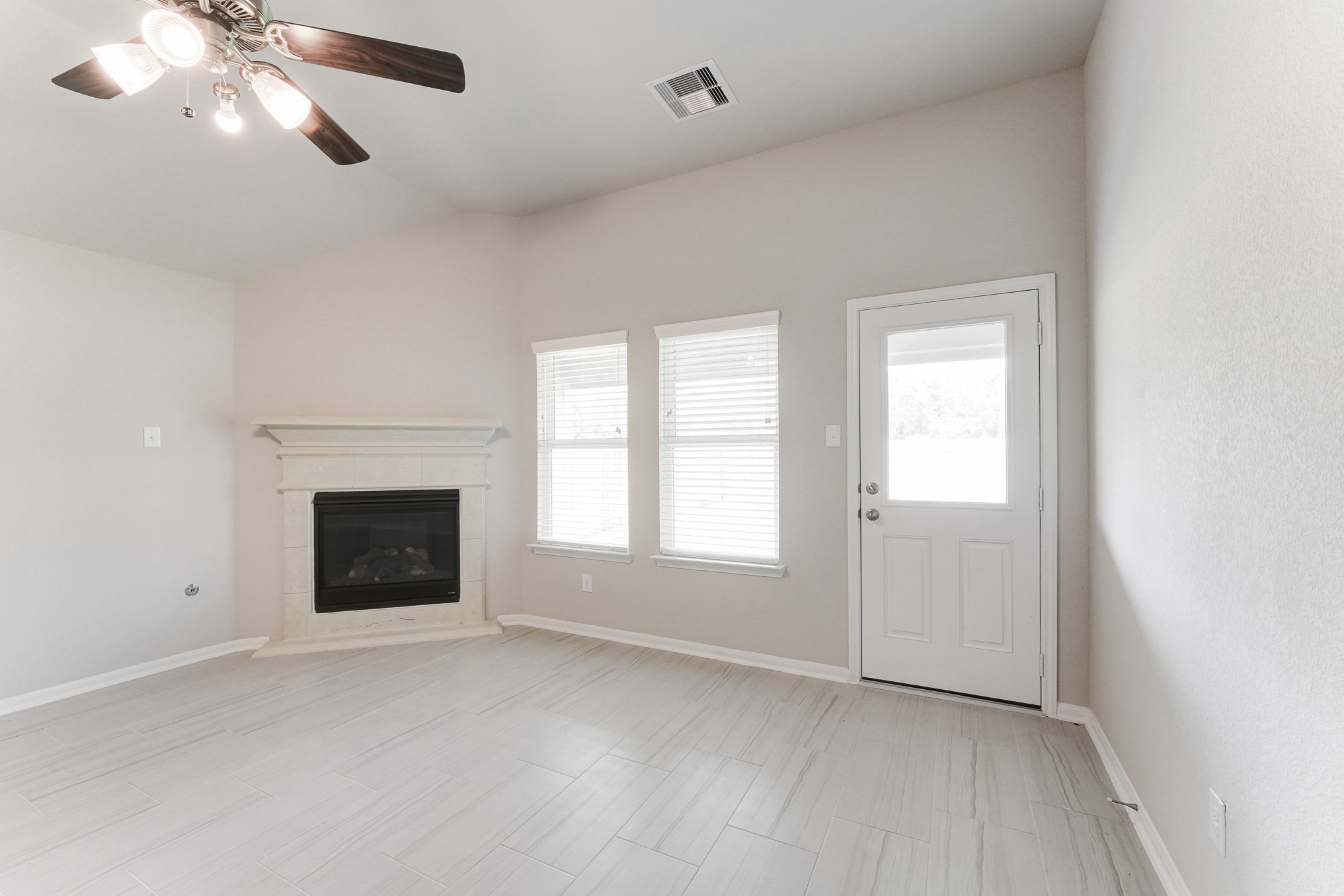 2634 Sunlit Meadow Trail Property Photo 12
