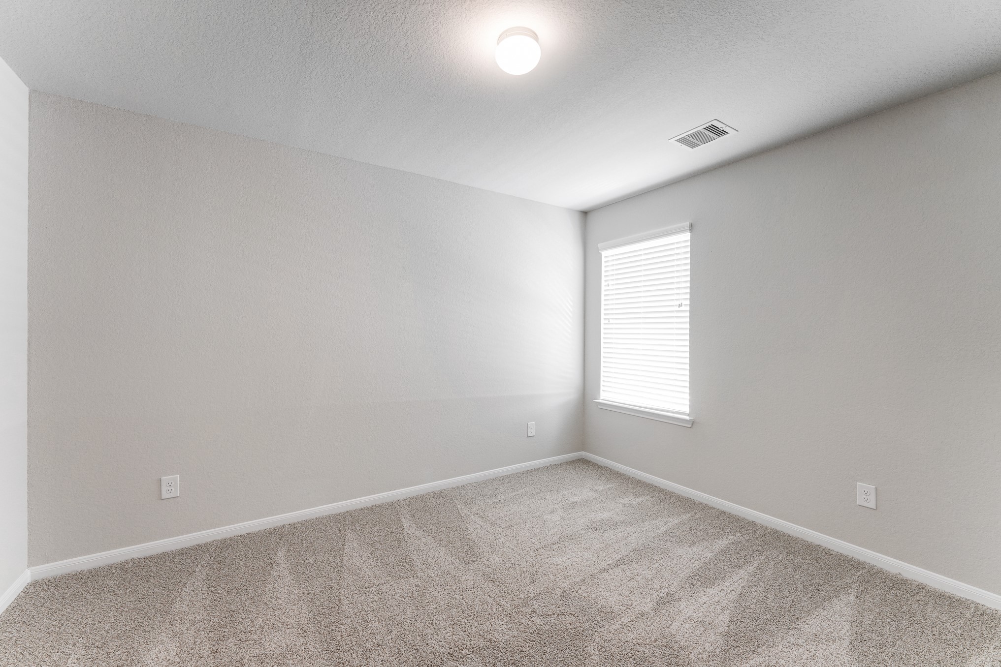 2634 Sunlit Meadow Trail Property Photo 15