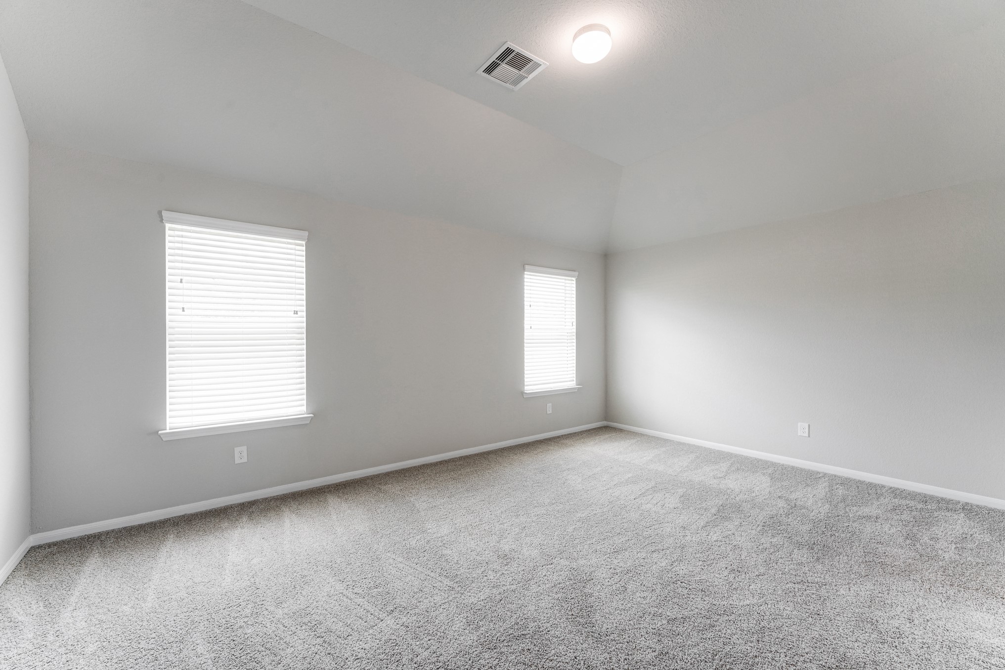 2634 Sunlit Meadow Trail Property Photo 17