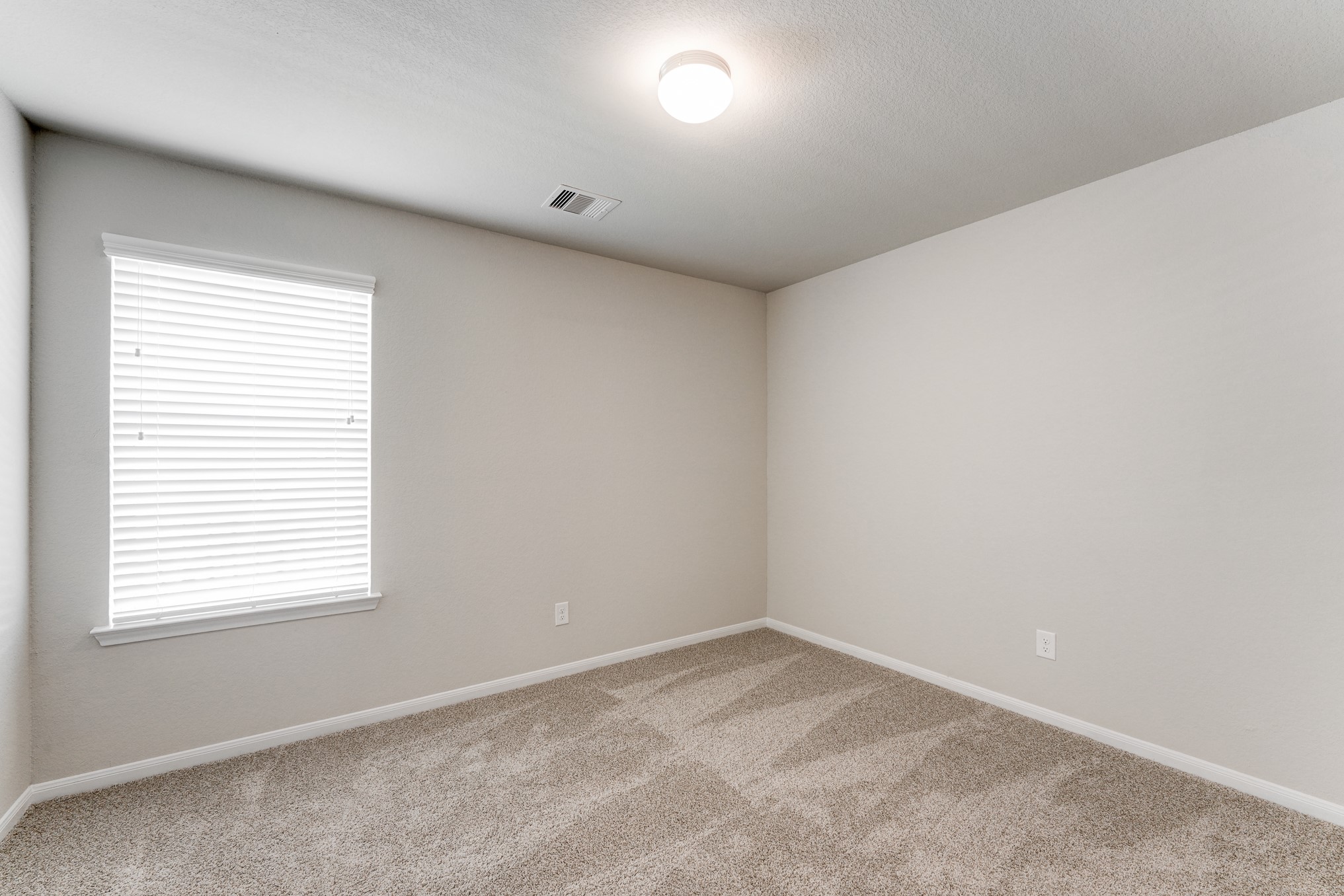2634 Sunlit Meadow Trail Property Photo 28