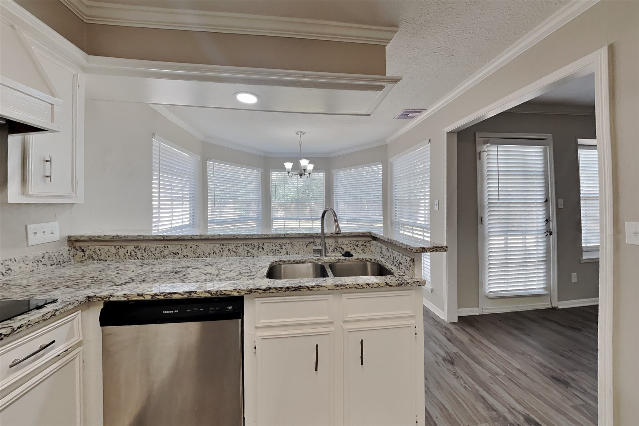 18202 Trace Forest Drive Property Photo 6