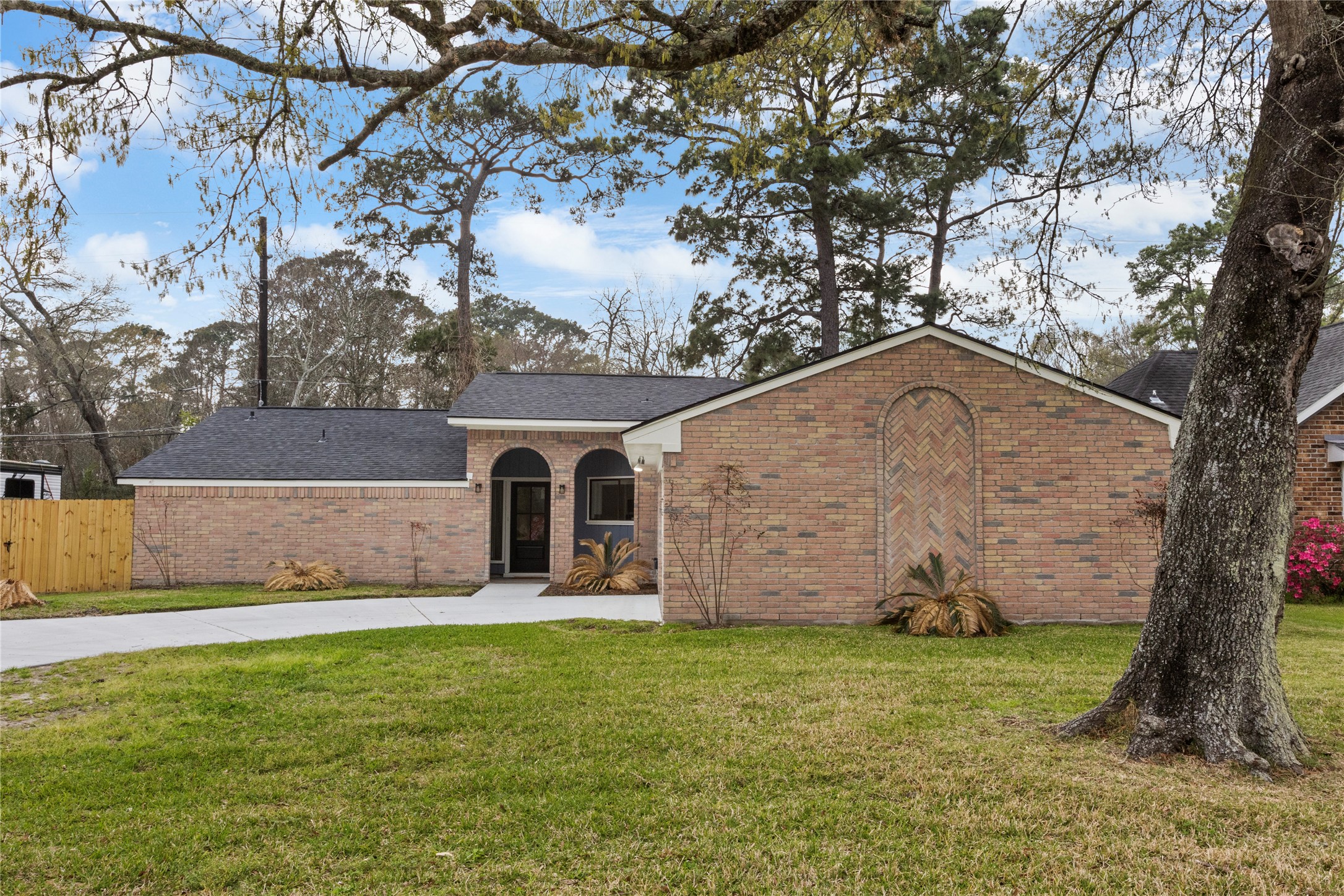 7427 Willow Oak Drive Property Photo