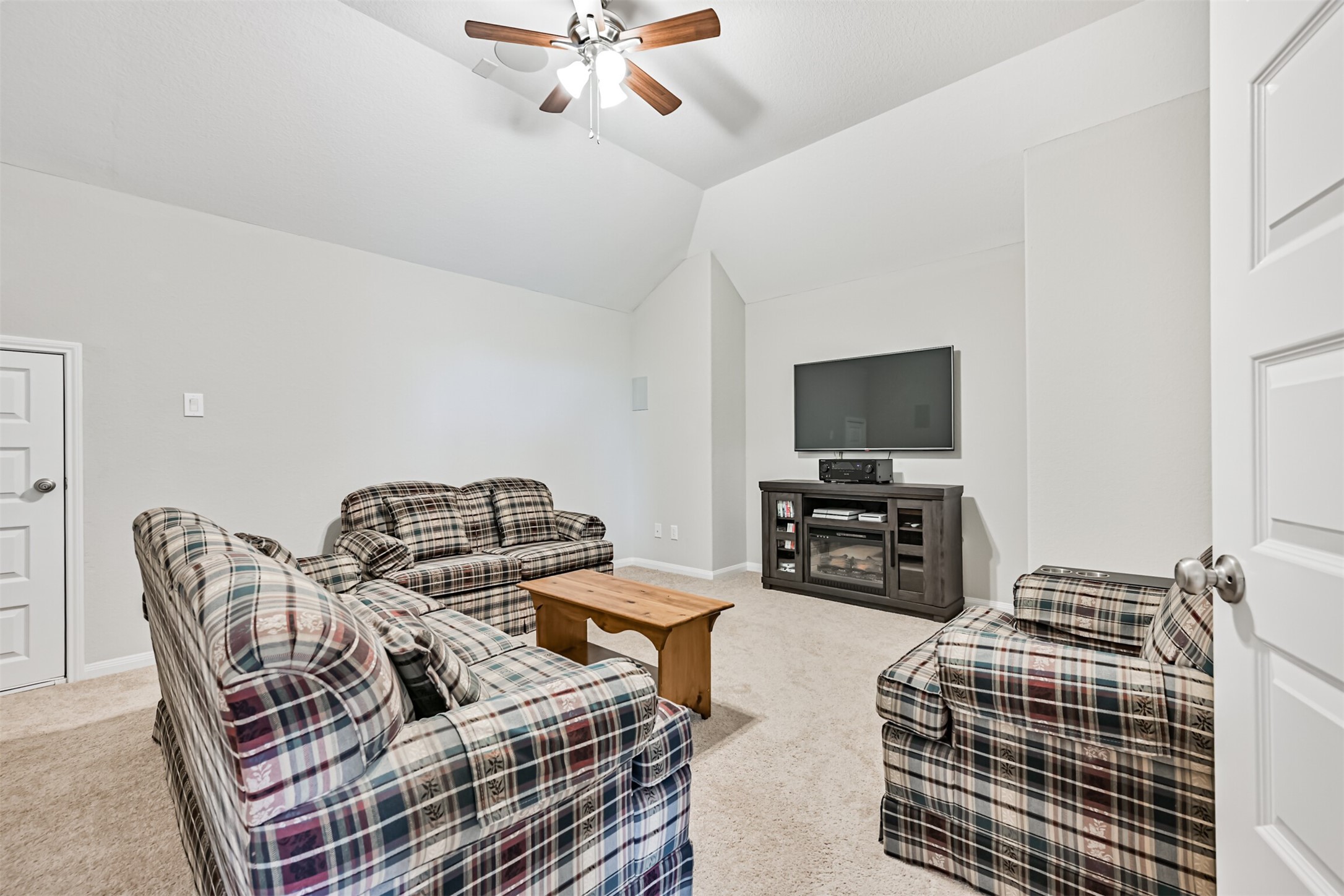 2303 Rosehill Garden Trail Property Photo 33