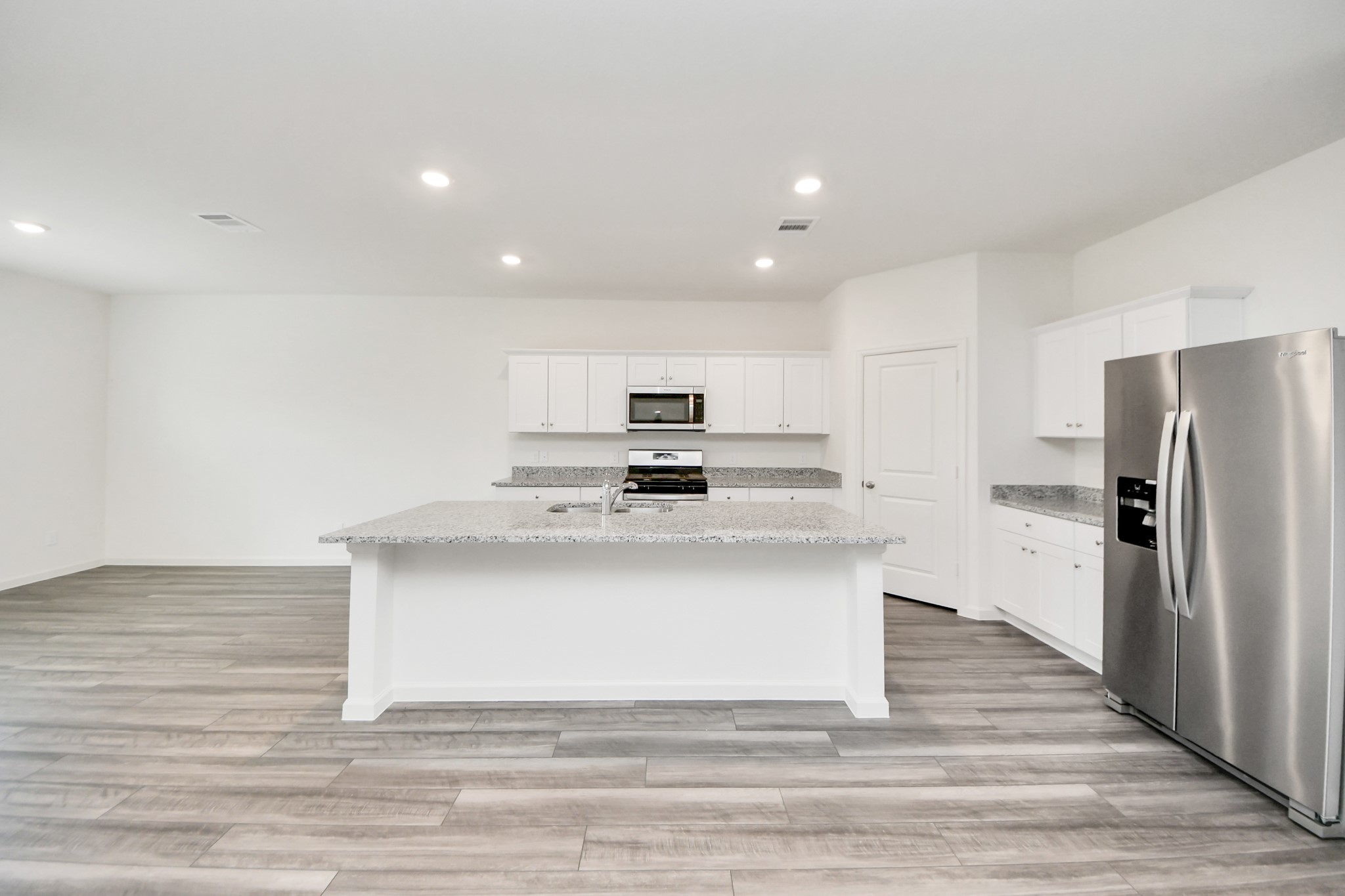 10304 Tuscan Valley Drive Property Photo 6