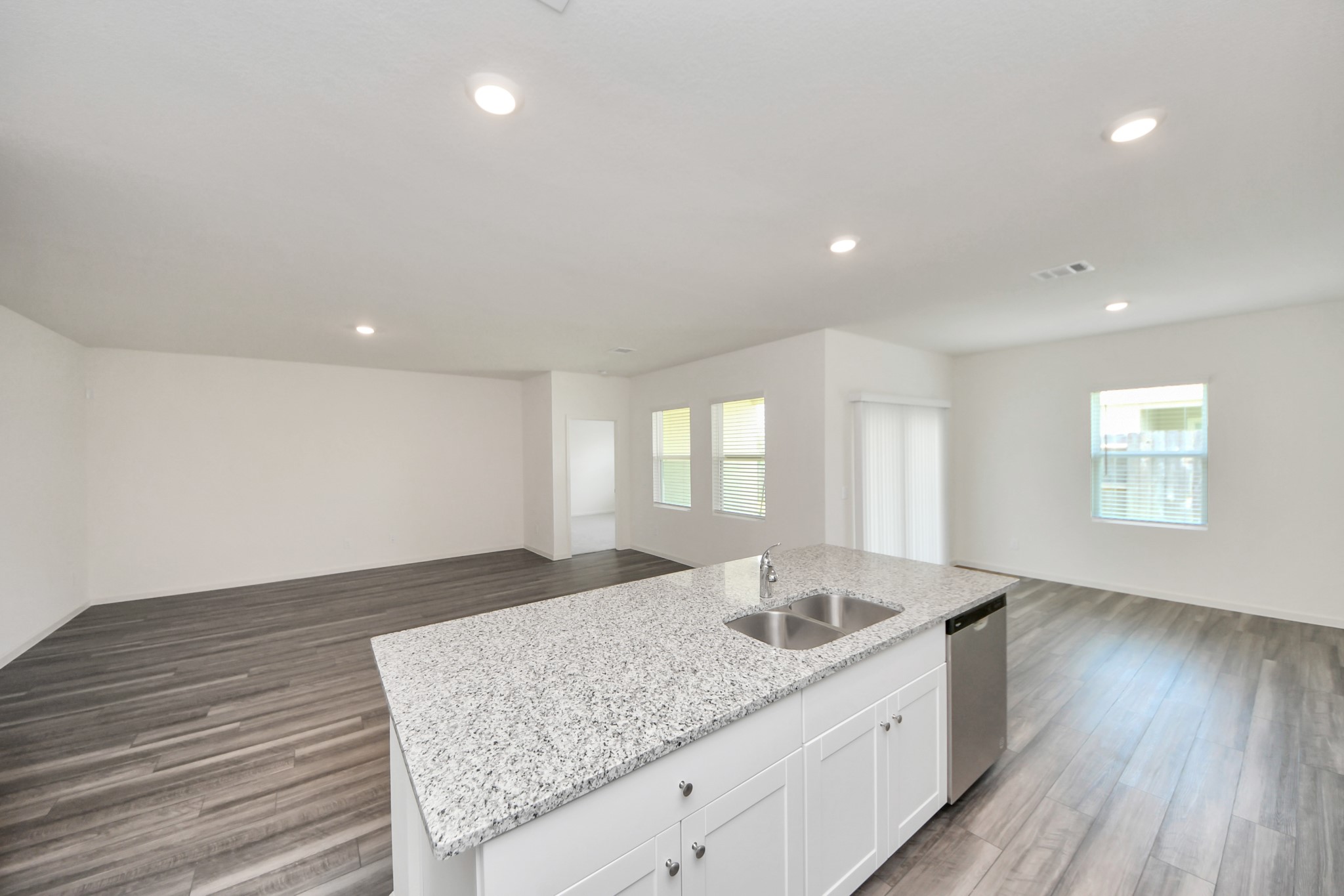 10304 Tuscan Valley Drive Property Photo 9
