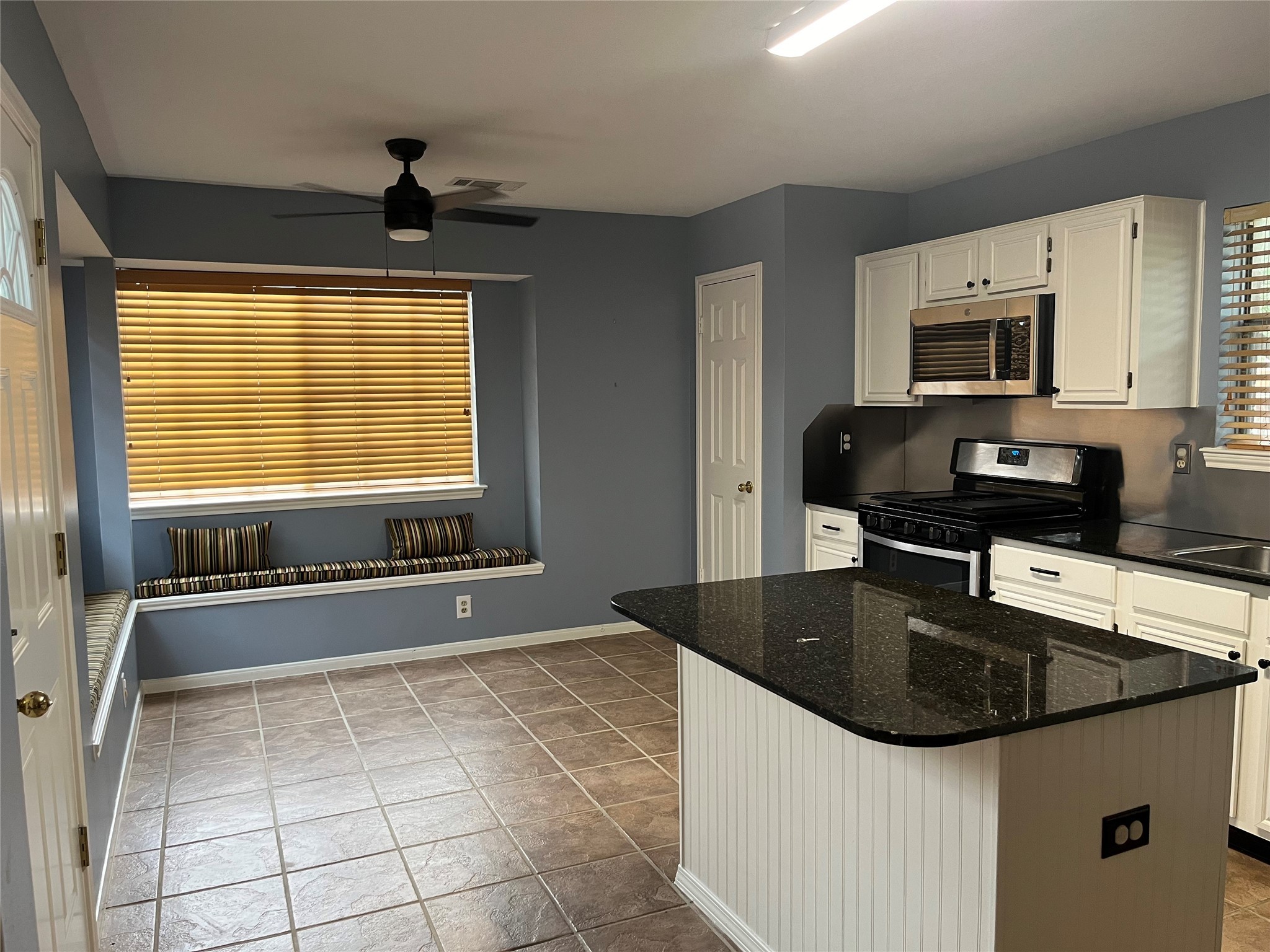 11302 Meadowchase Drive Property Photo 2
