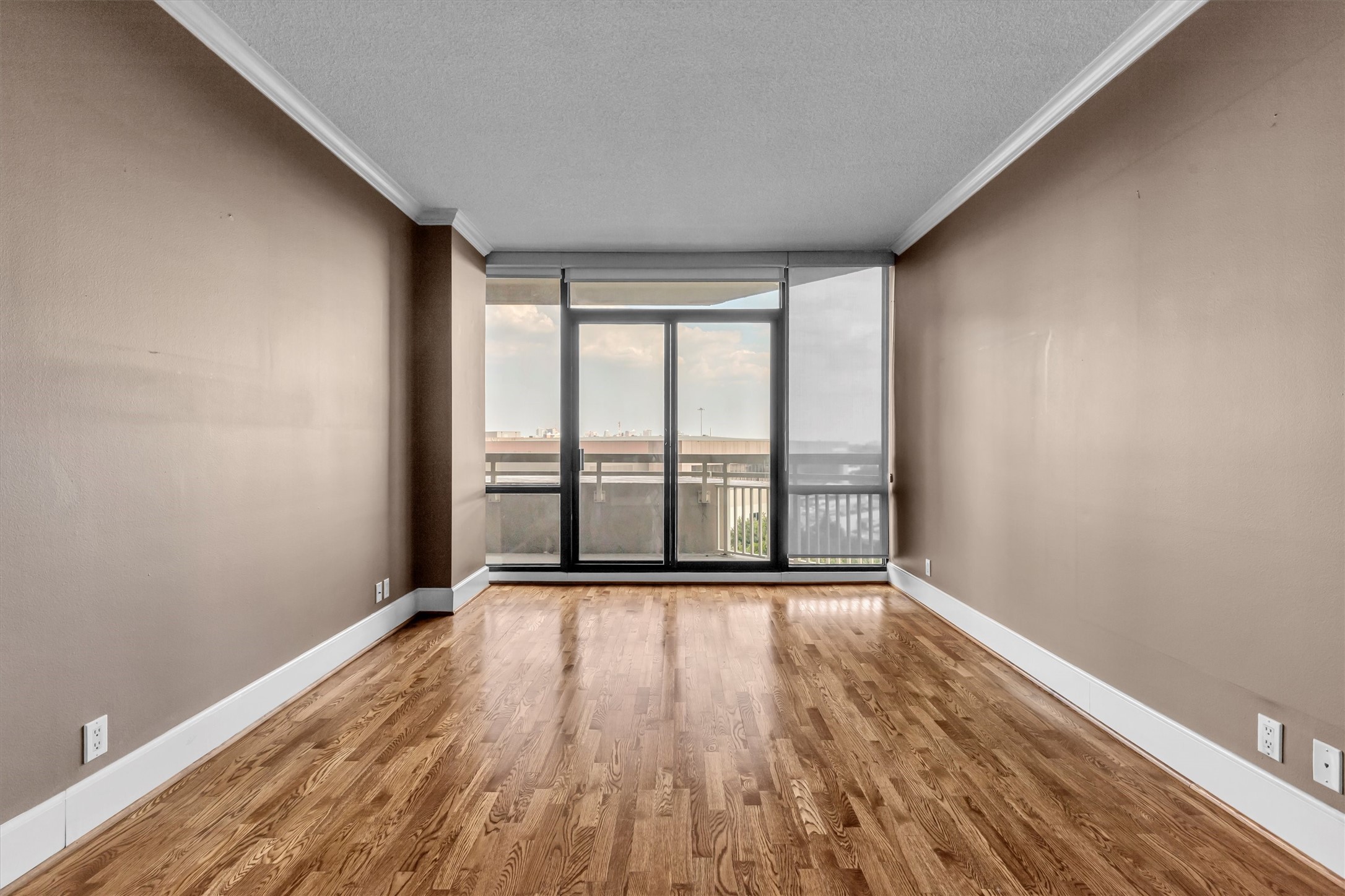 14 Greenway Plaza 9o Property Photo 10