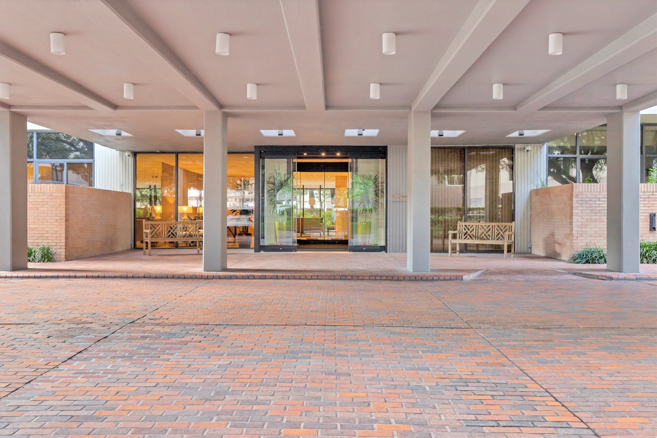 14 Greenway Plaza 9o Property Photo 25