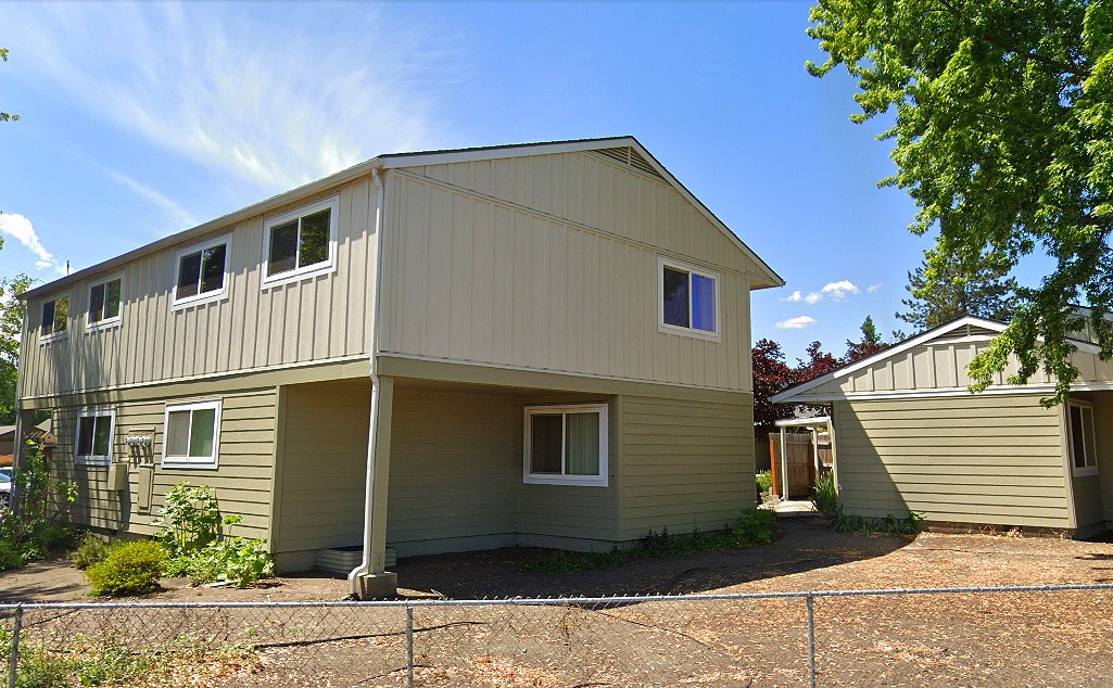 233 Eva Wy Property Photo 5