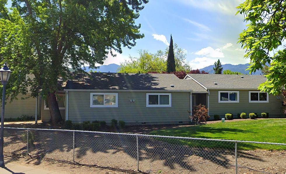 233 Eva Wy Property Photo 7