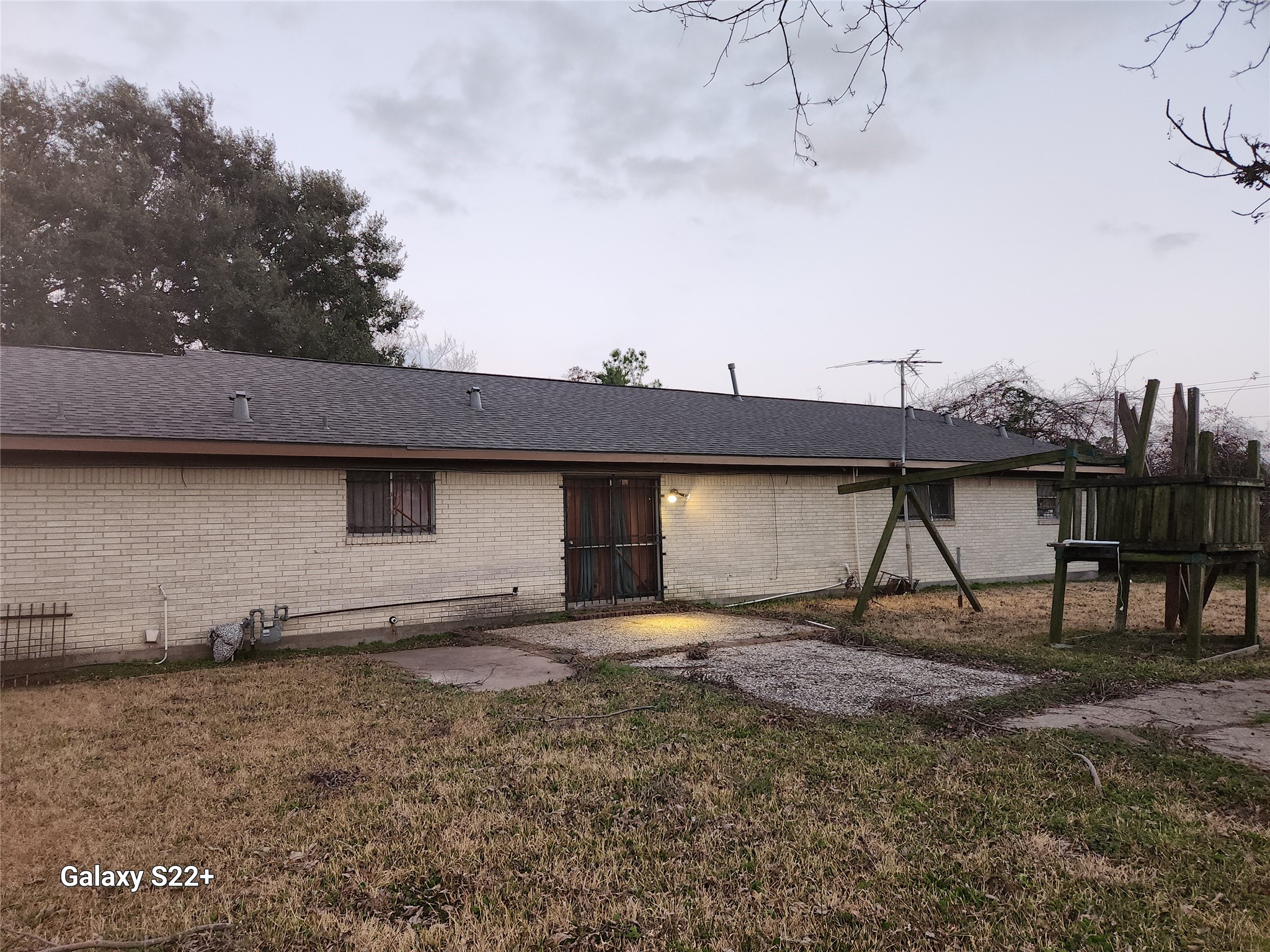 9411 Lomax Street Property Photo 2