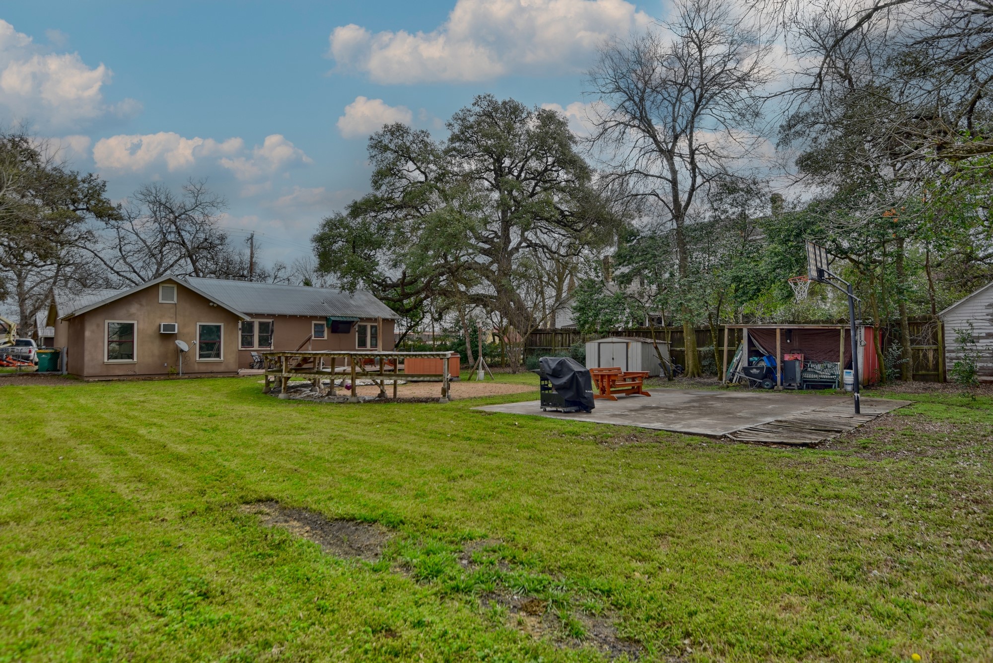 239 N Monroe Property Photo 34