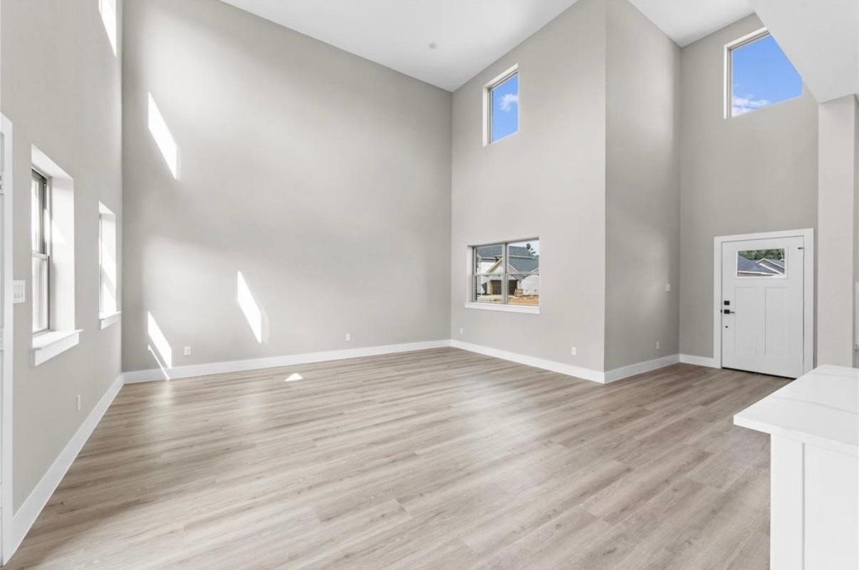 2606 Liguria Ln Property Photo 2