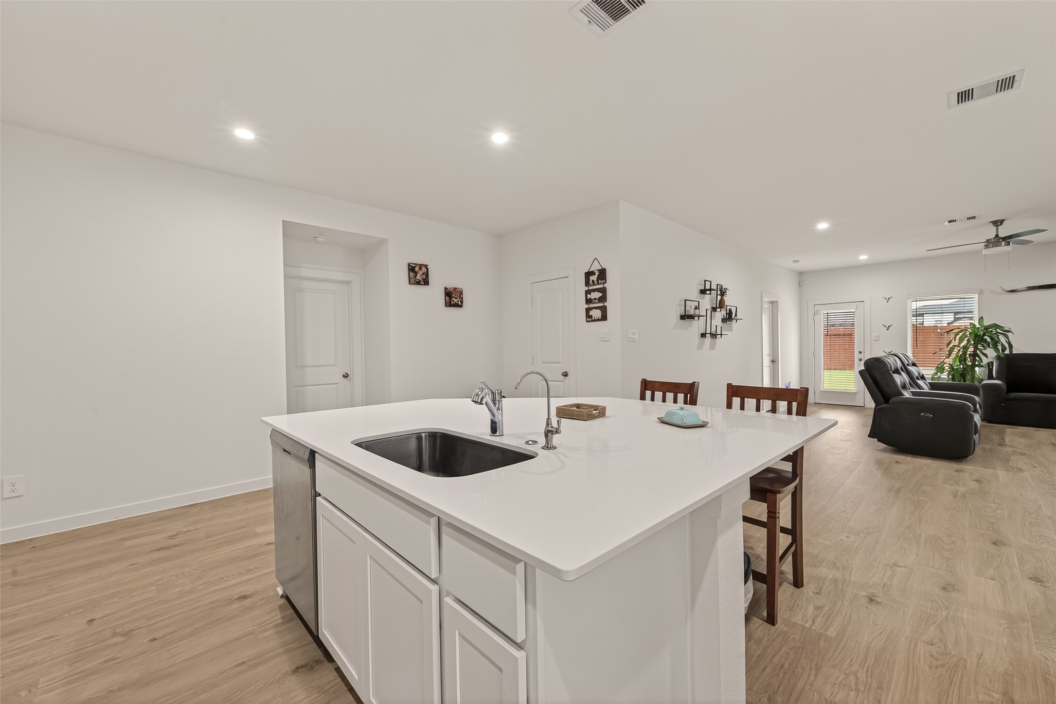 30518 White Cliff Court Property Photo 16