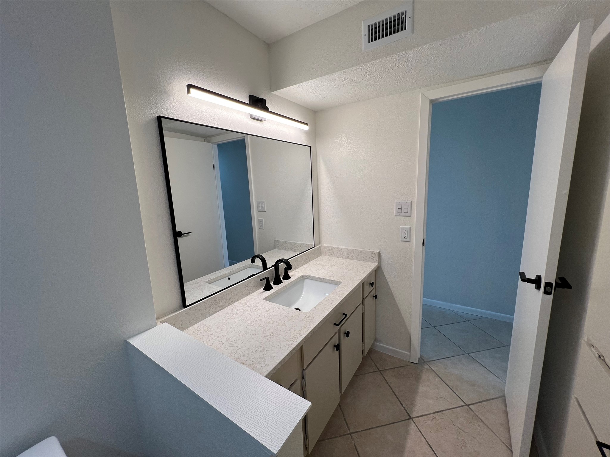12500 Melville Drive 243d Property Photo 9