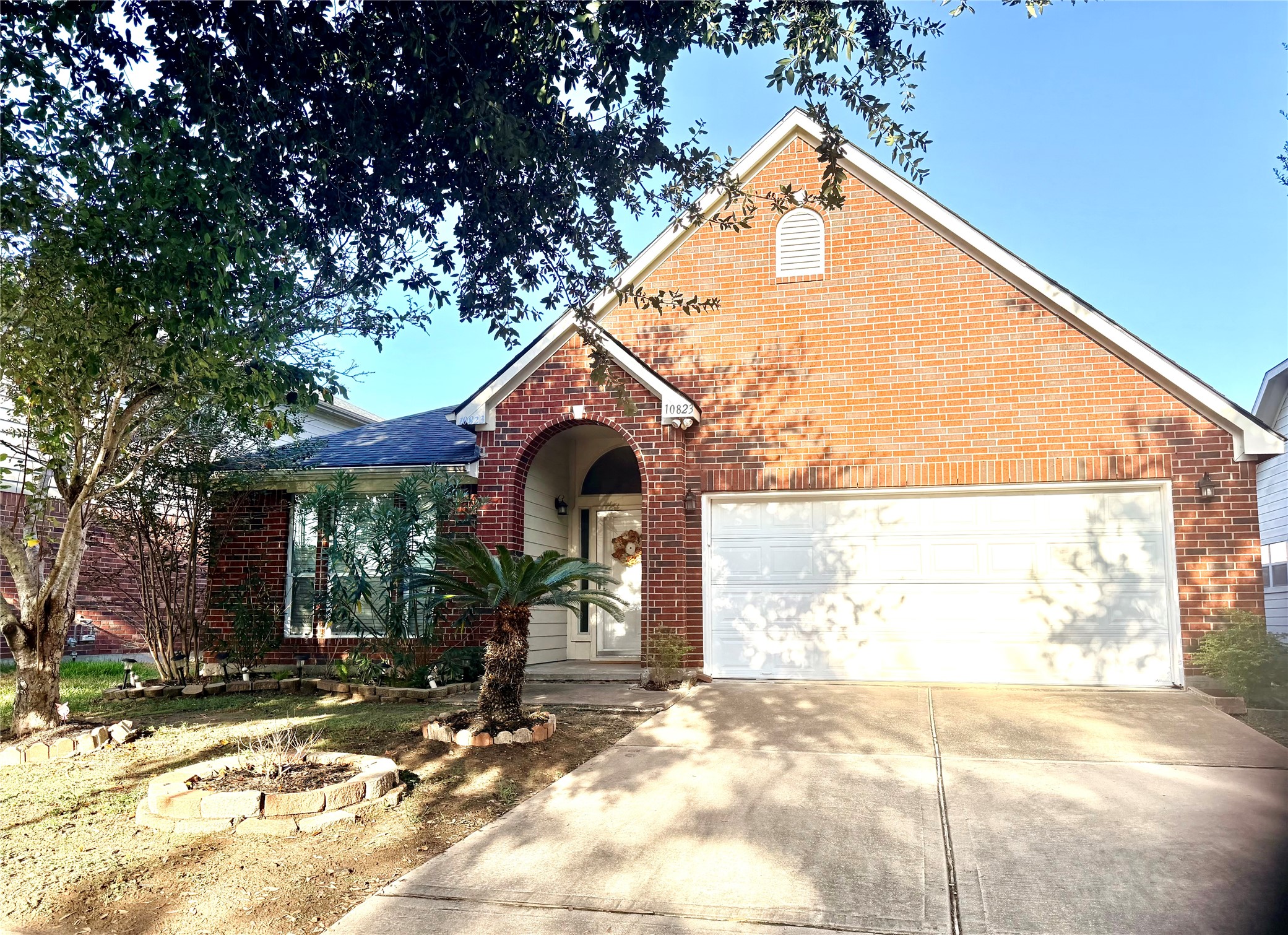 10823 Coral Garden Lane Property Photo 1