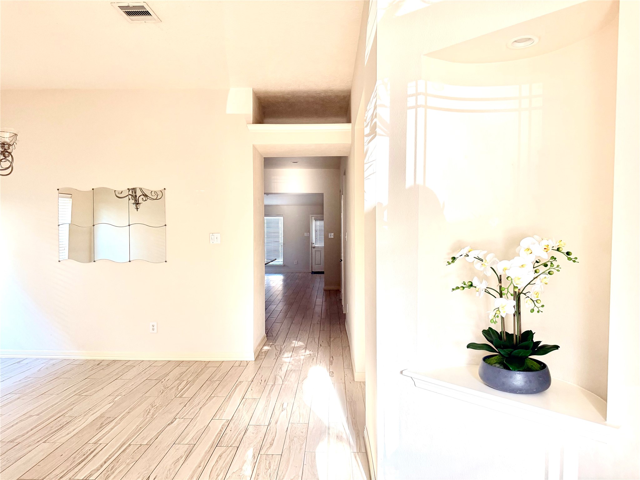 10823 Coral Garden Lane Property Photo 3