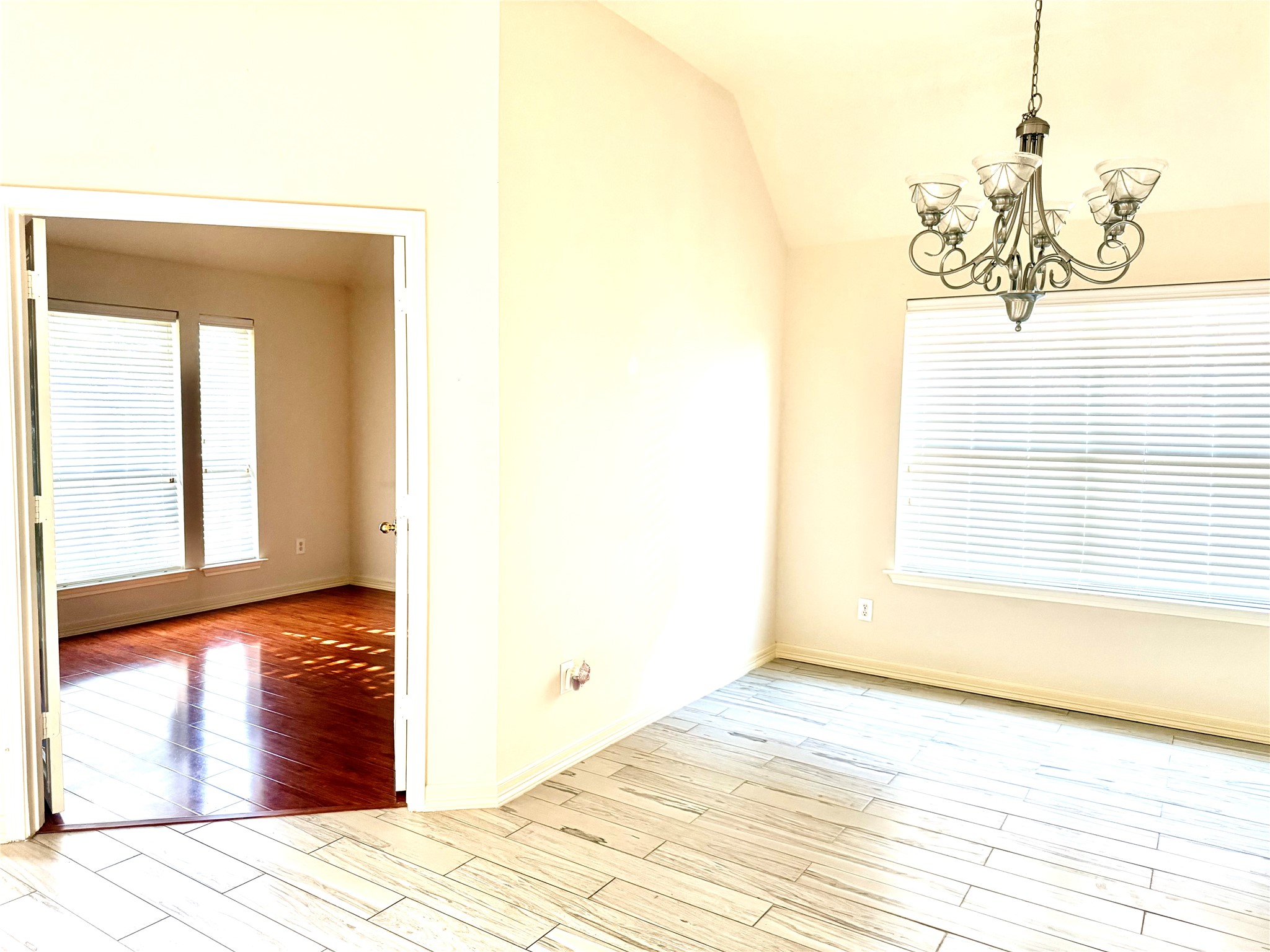 10823 Coral Garden Lane Property Photo 6
