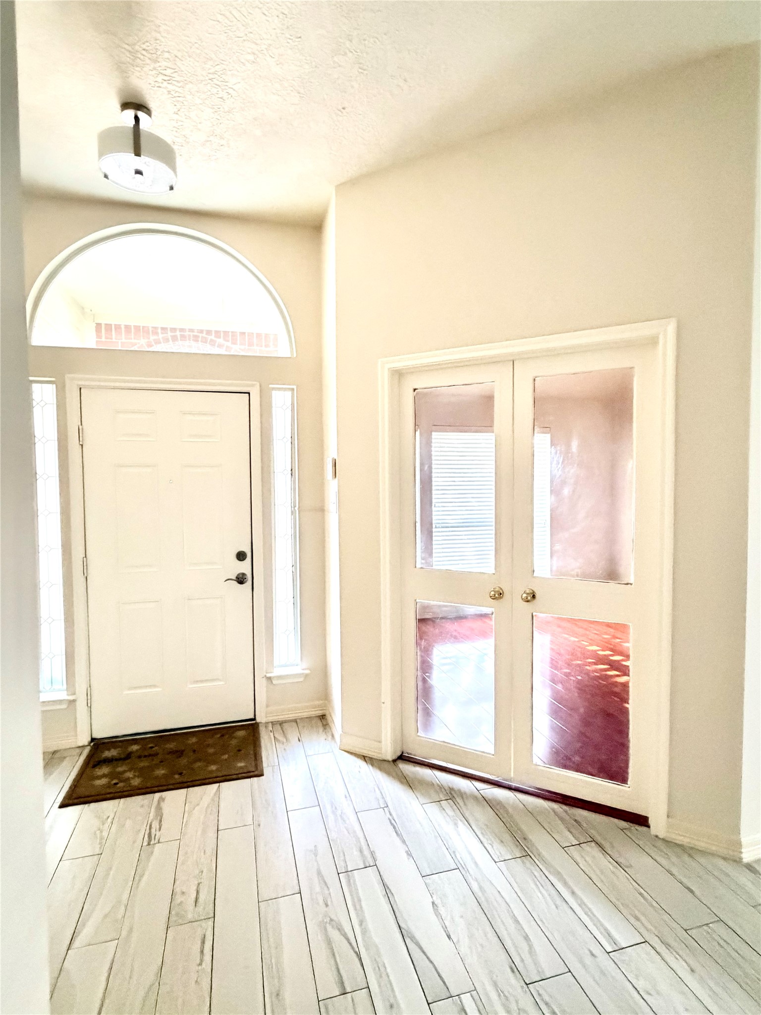 10823 Coral Garden Lane Property Photo 7