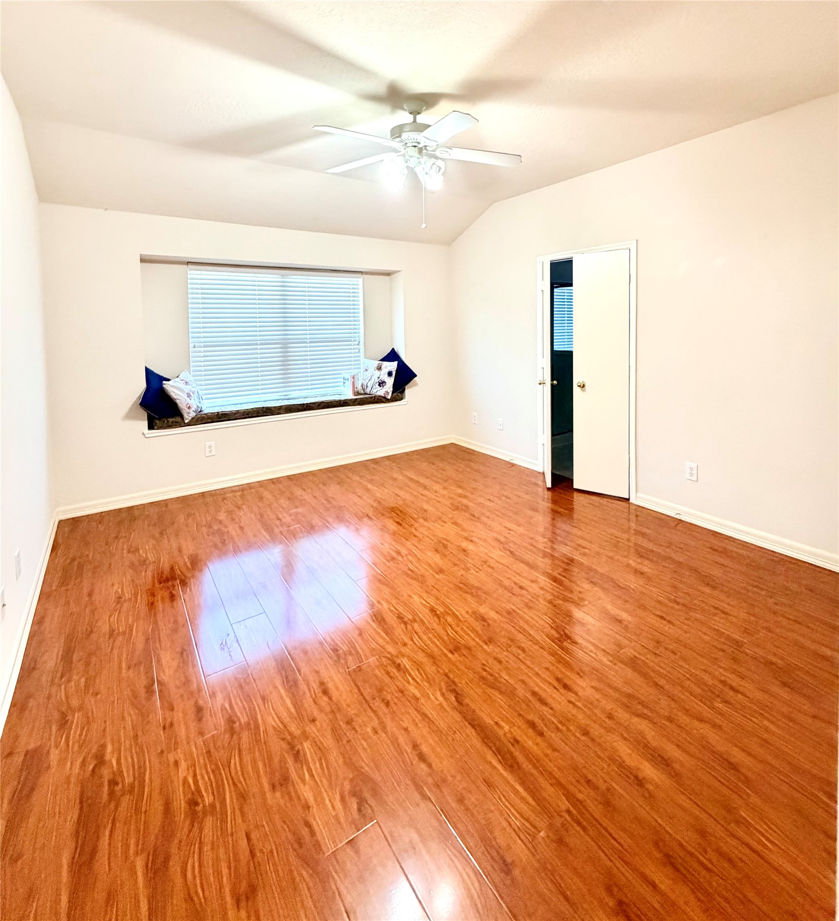10823 Coral Garden Lane Property Photo 20