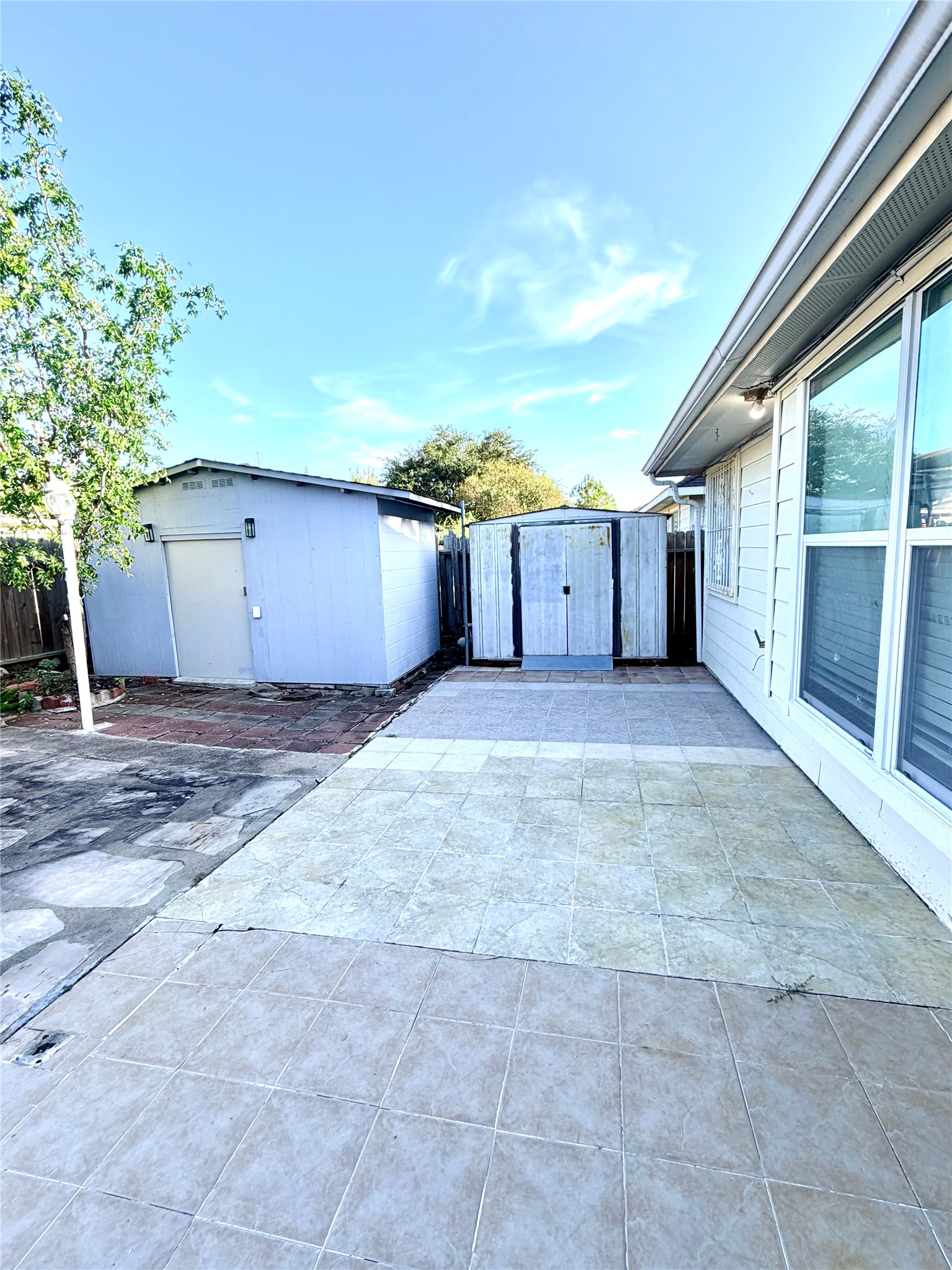 10823 Coral Garden Lane Property Photo 28