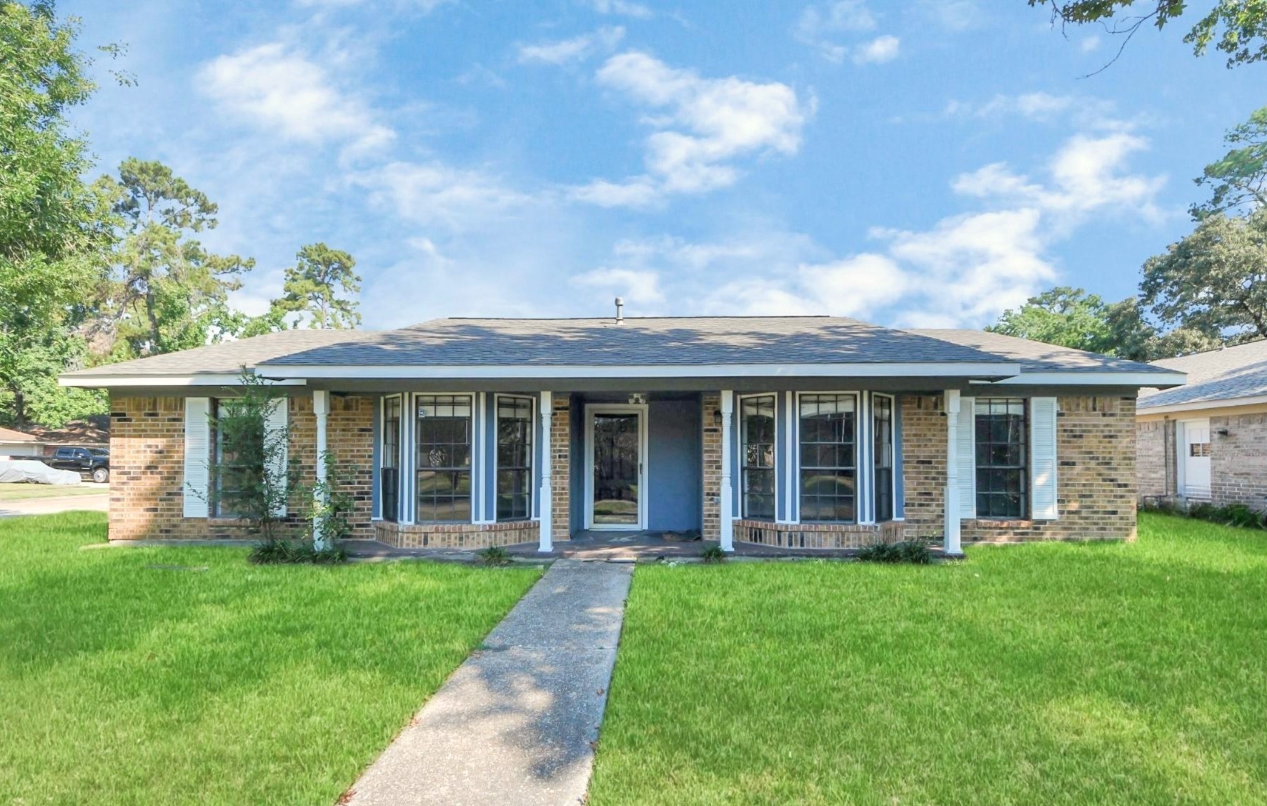 7303 Foxwick Lane Property Photo 1
