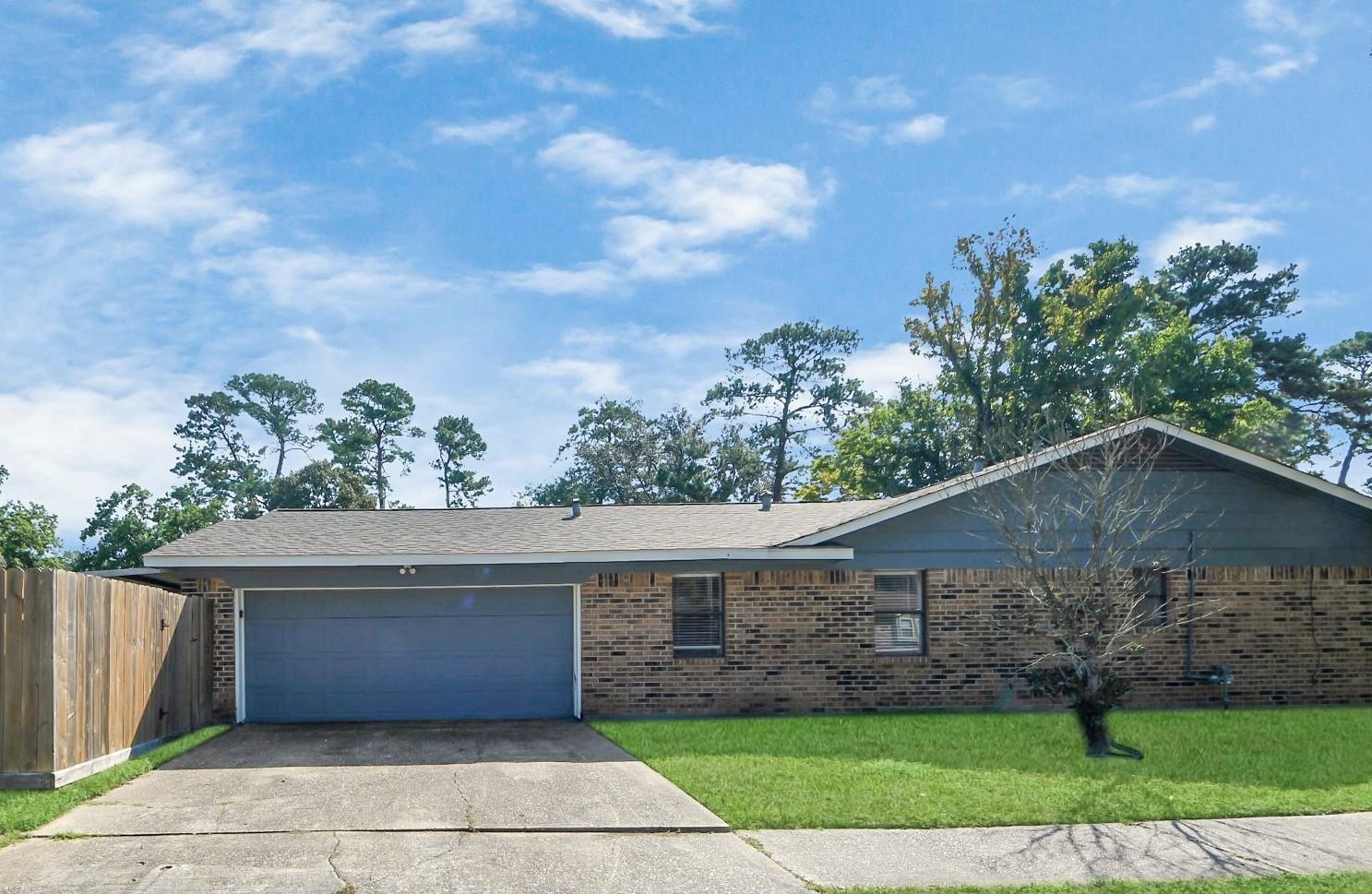 7303 Foxwick Lane Property Photo 3